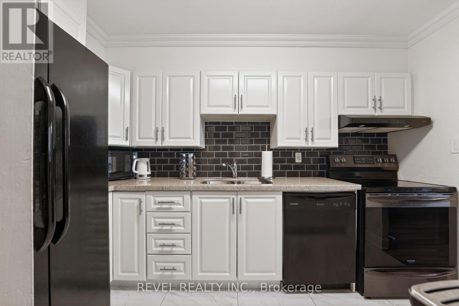 403 - 11 Wincott Drive, Toronto, Ontario  M9R 2R9 - Photo 7 - W13147148
