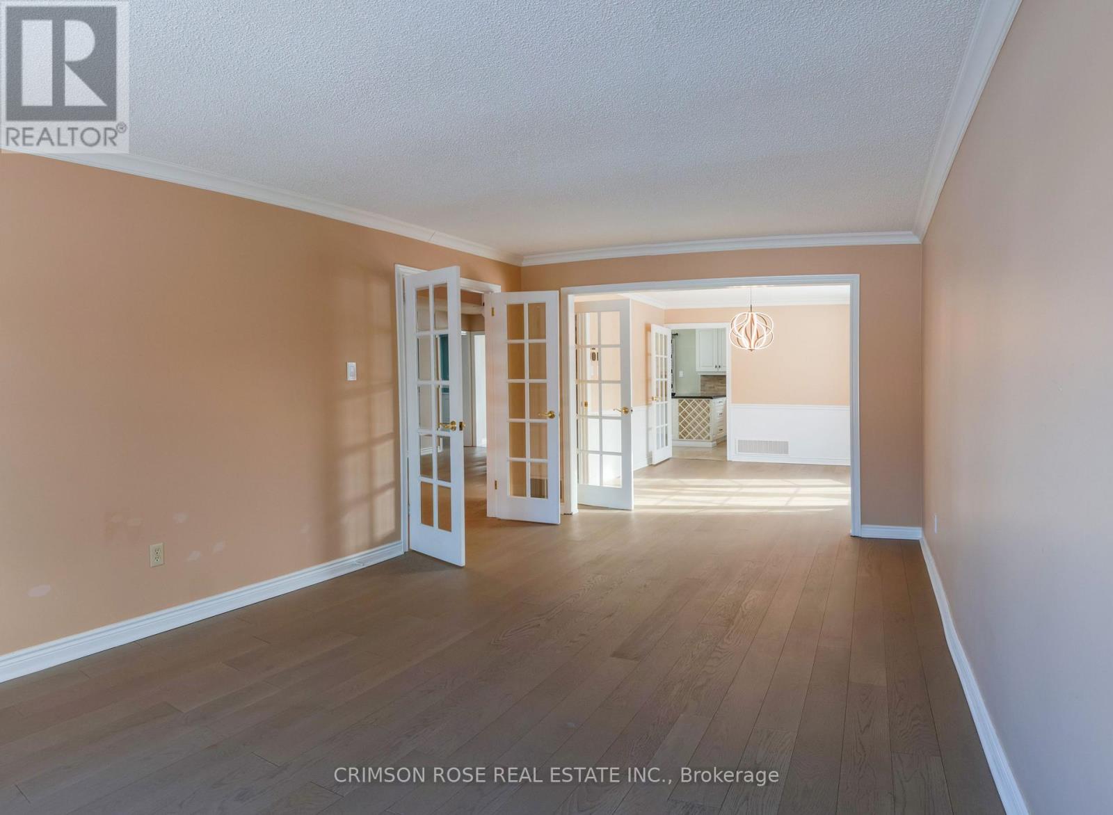 2037 Schoolmaster Circle, Oakville, Ontario  L6M 3A1 - Photo 5 - W13141872