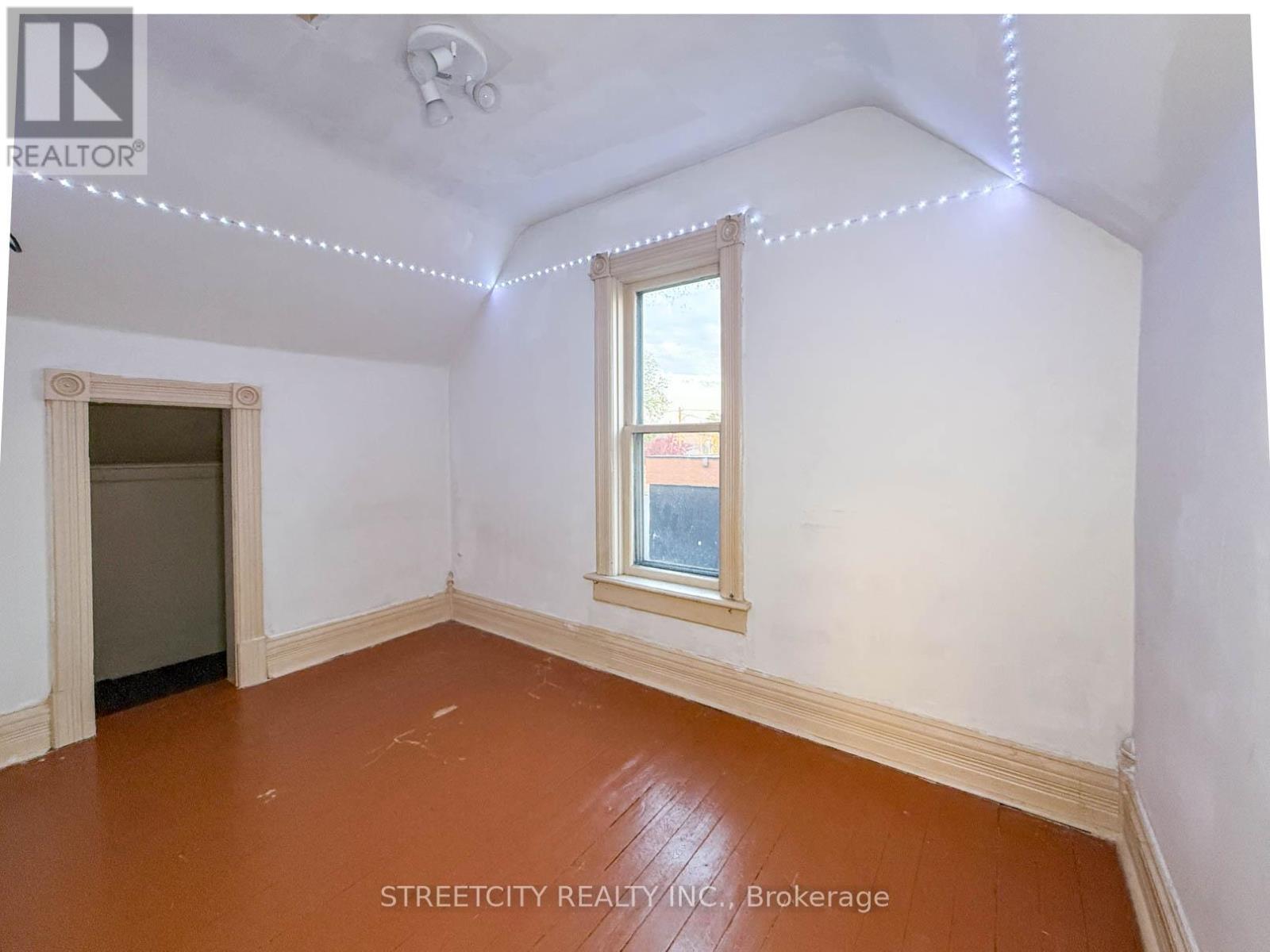 305 St Clair Street, Chatham-Kent, Ontario  N7L 7R1 - Photo 9 - X13147050