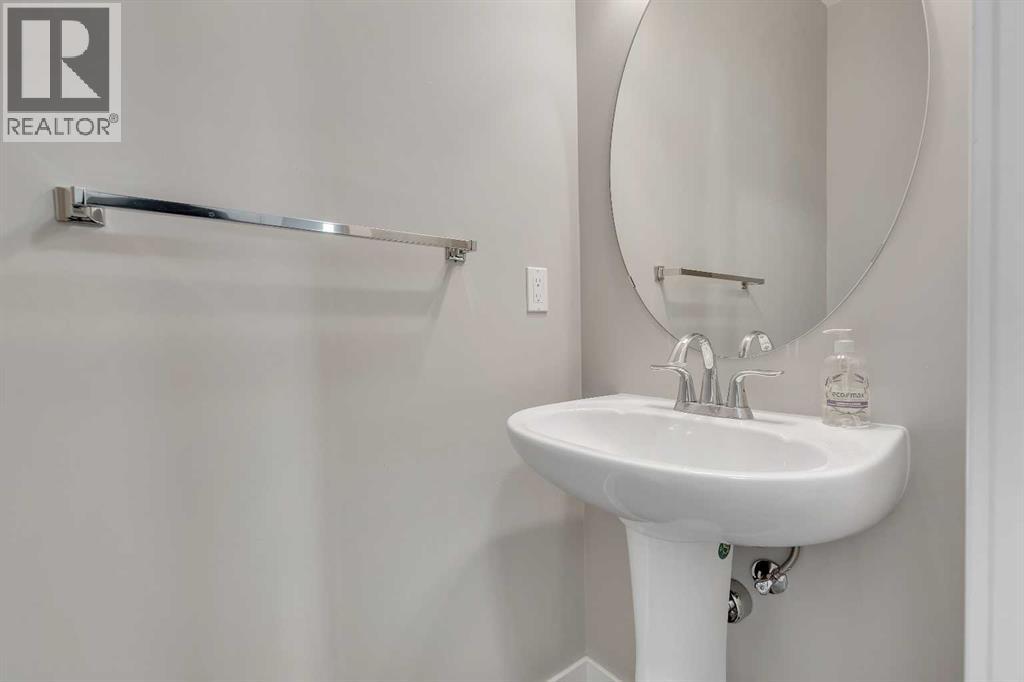 175 Brightoncrest Point SE, Calgary, Alberta  T2Z 5A6 - Photo 9 - A2306411