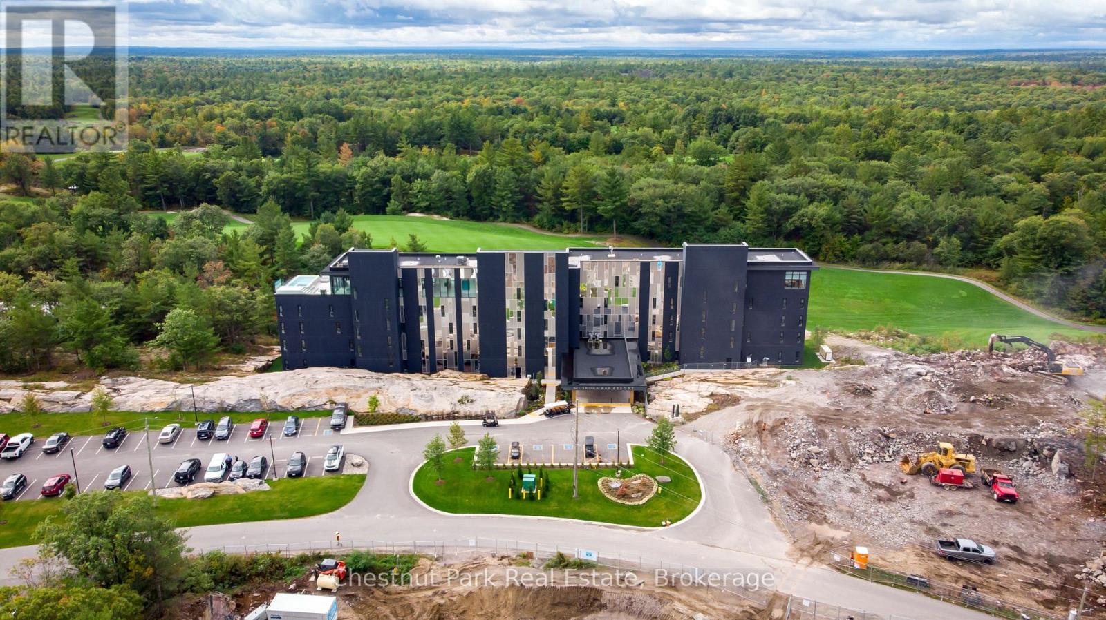 404 - 120 Carrick Trail, Gravenhurst, Ontario  P1P 0A2 - Photo 3 - X12758114