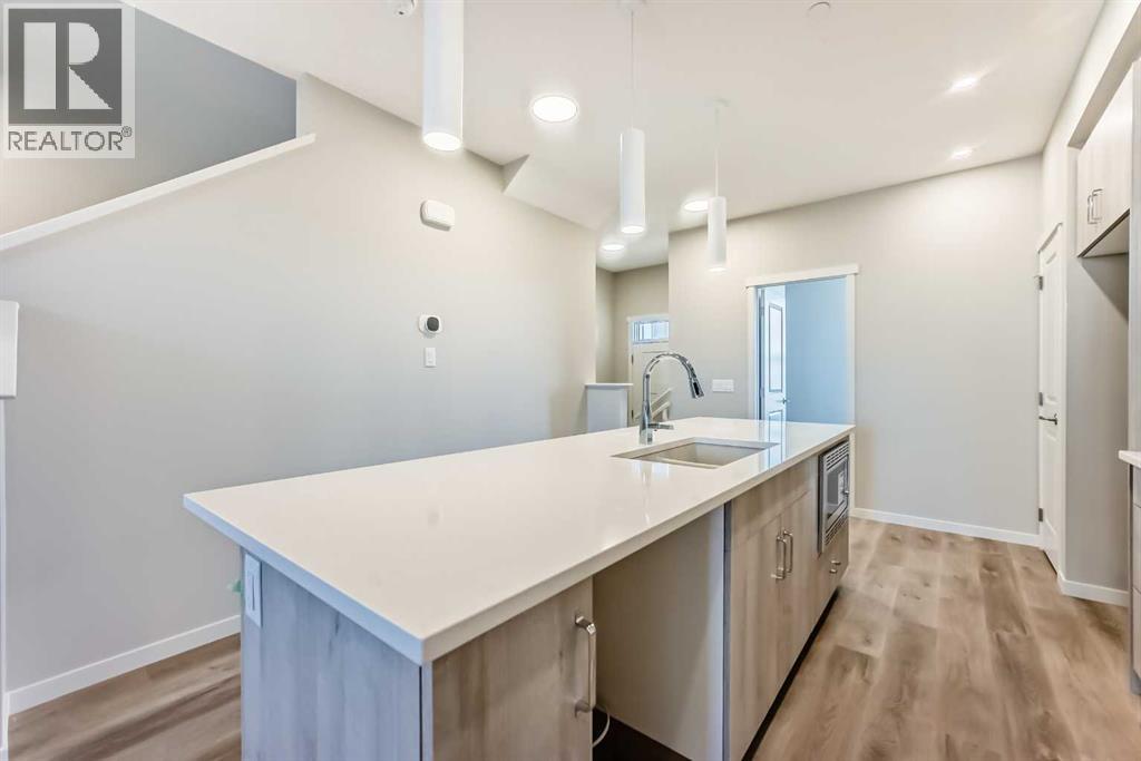 17 Hotchkiss Road SE, Calgary, Alberta  T3S 0T8 - Photo 7 - A2285060