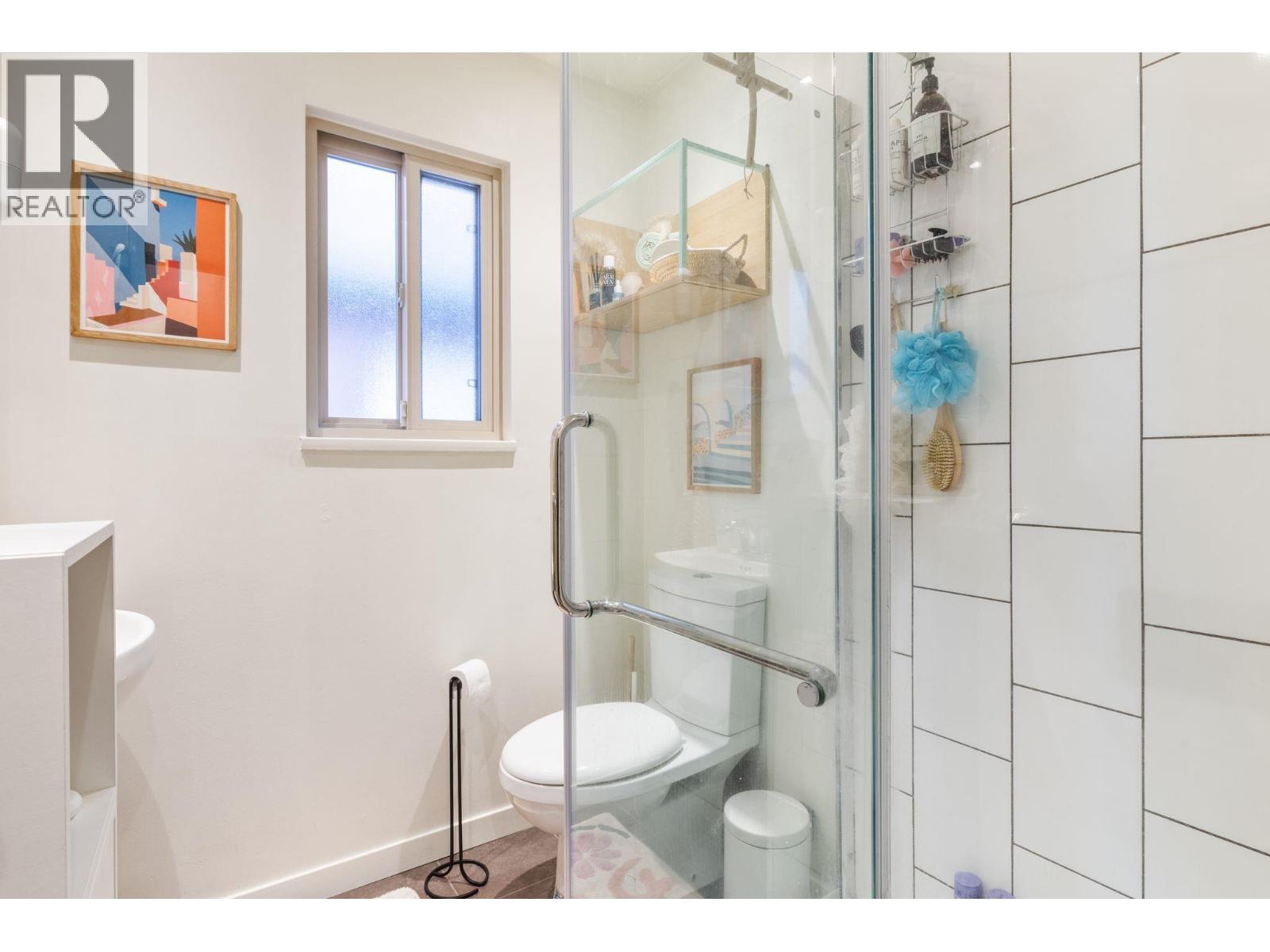 2246 Parker Street, Vancouver, British Columbia  V5L 2L9 - Photo 13 - R3125264