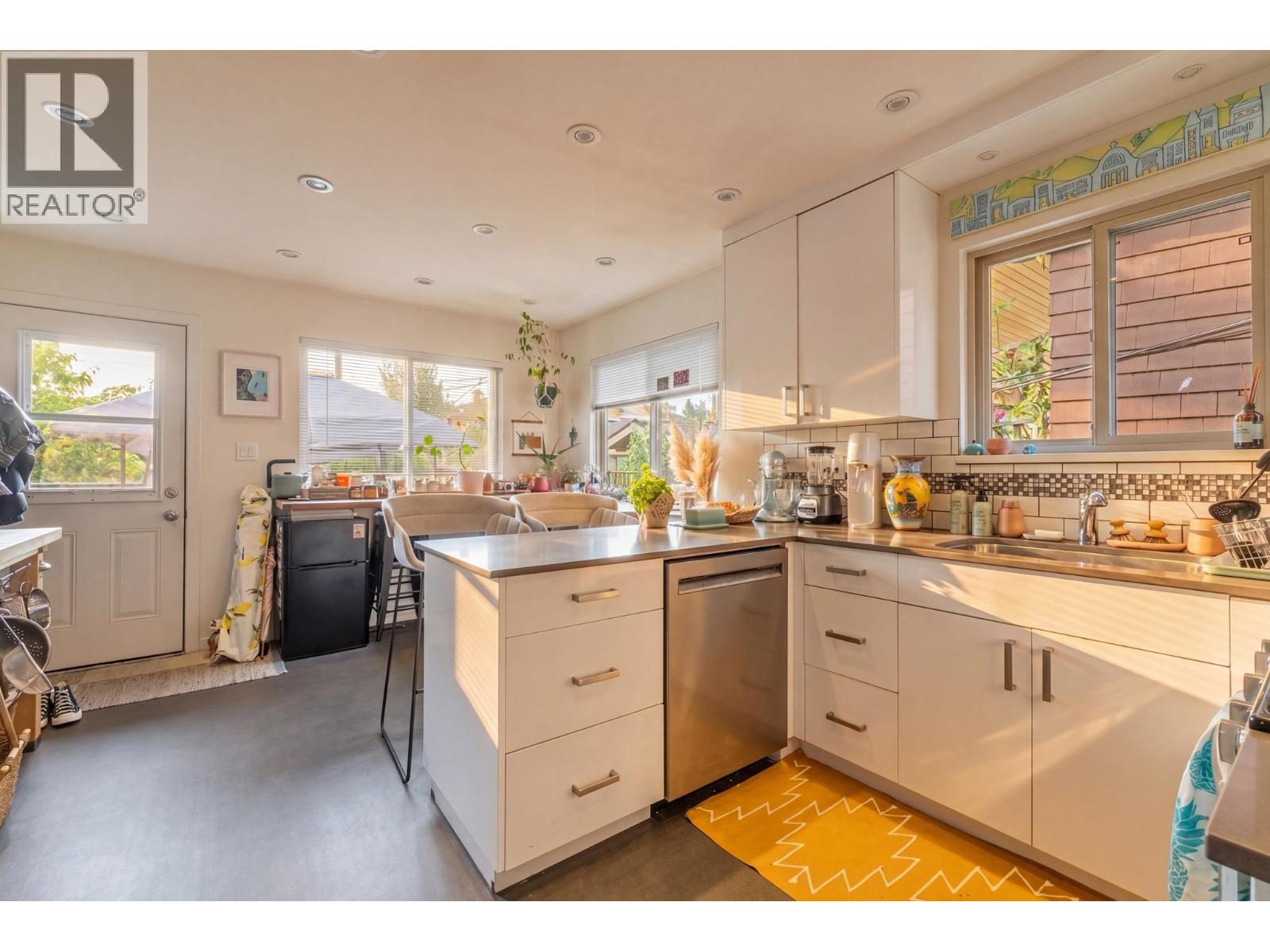 2246 Parker Street, Vancouver, British Columbia  V5L 2L9 - Photo 19 - R3125264