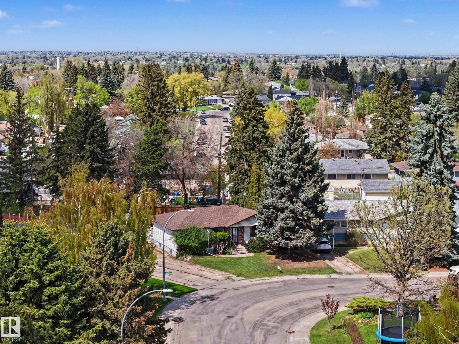 4728 102A AV NW, edmonton, Alberta