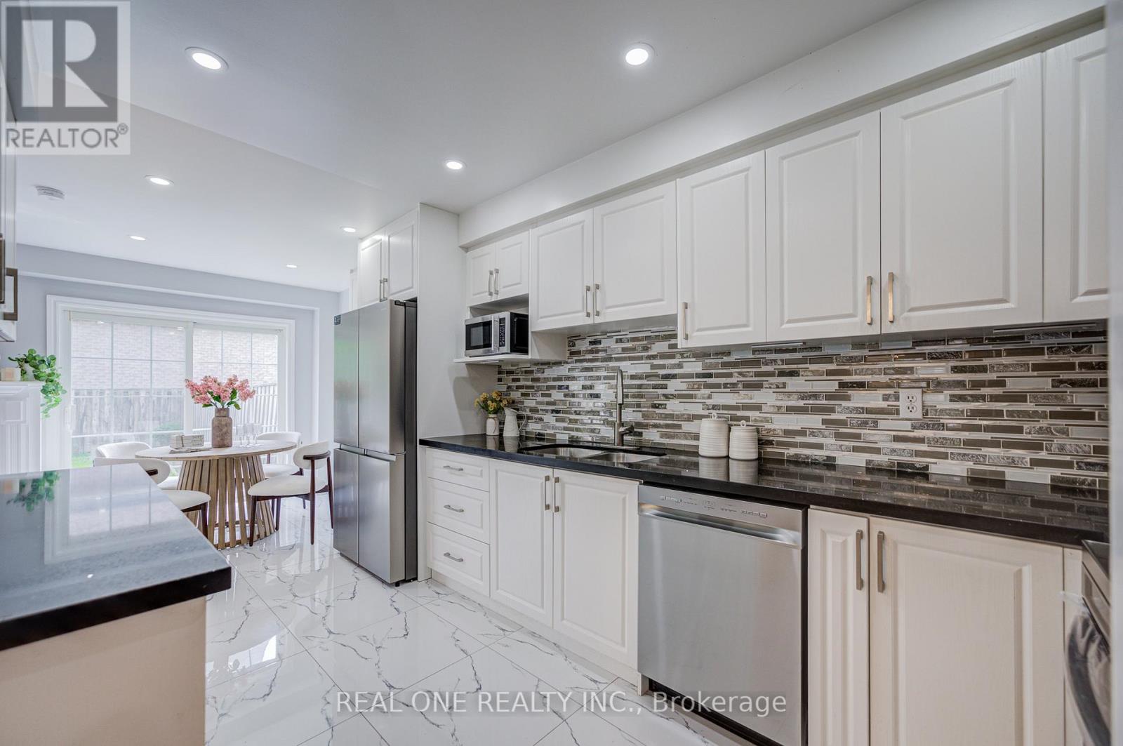 111 Viscount Drive, Markham (Berczy), Ontario  L6C 2P3 - Photo 14 - N13147184
