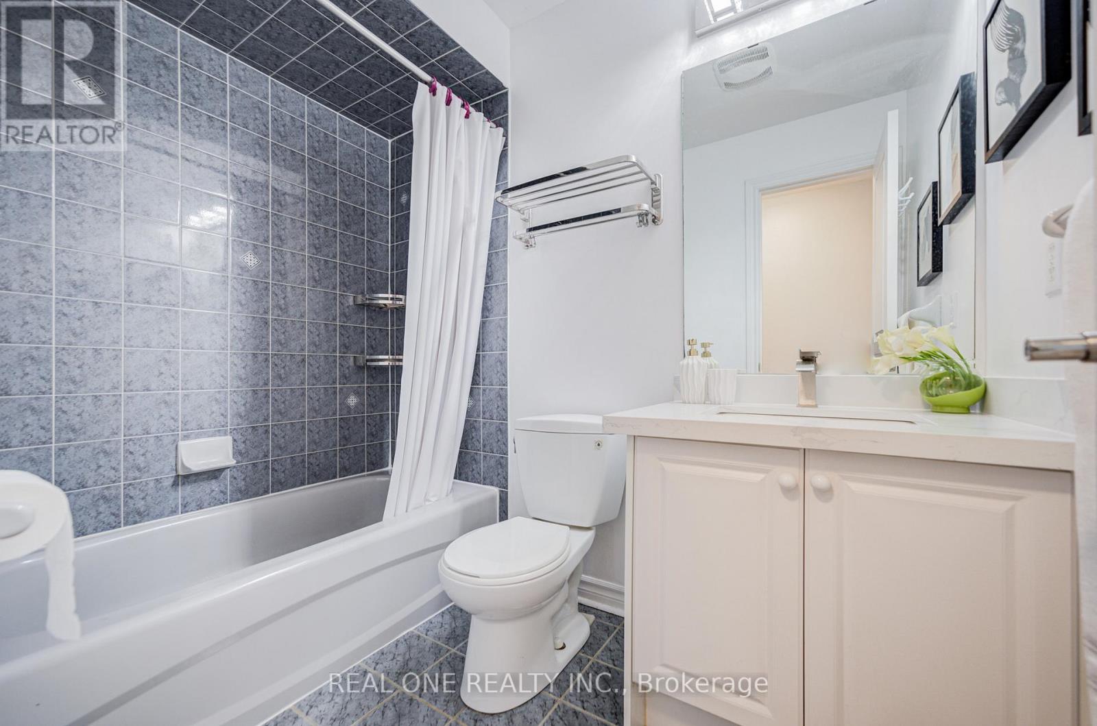 111 Viscount Drive, Markham (Berczy), Ontario  L6C 2P3 - Photo 35 - N13147184
