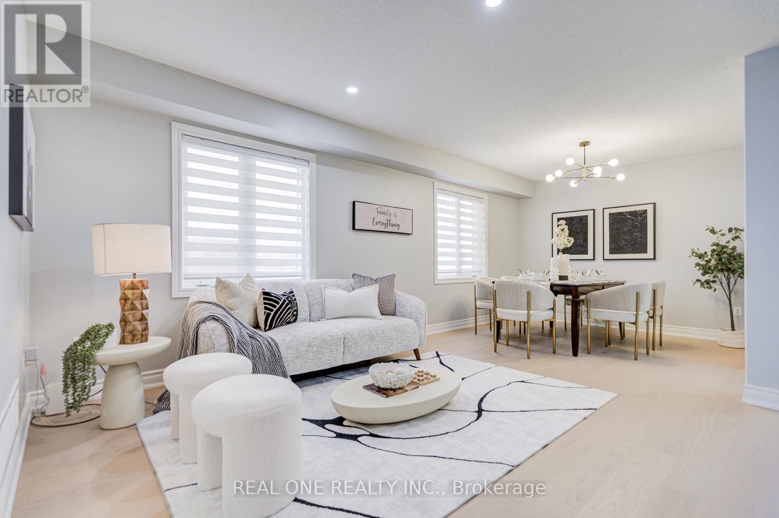 111 Viscount Drive, Markham (Berczy), Ontario  L6C 2P3 - Photo 6 - N13147184