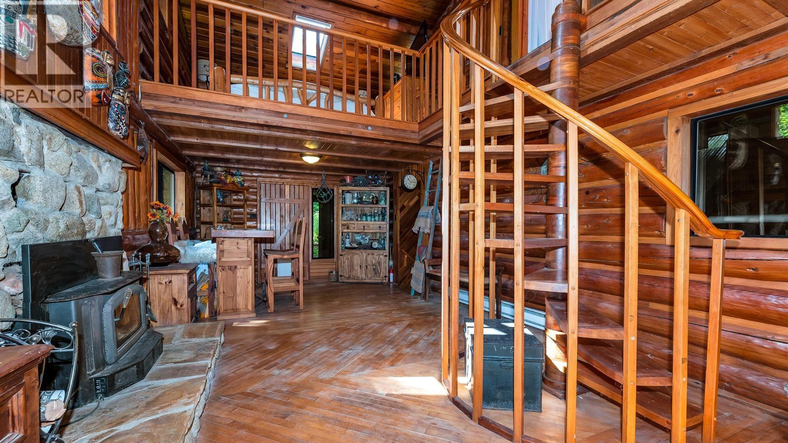 604 Waugh Road, Mayne Island, British Columbia  V0N 2J1 - Photo 14 - R3125432