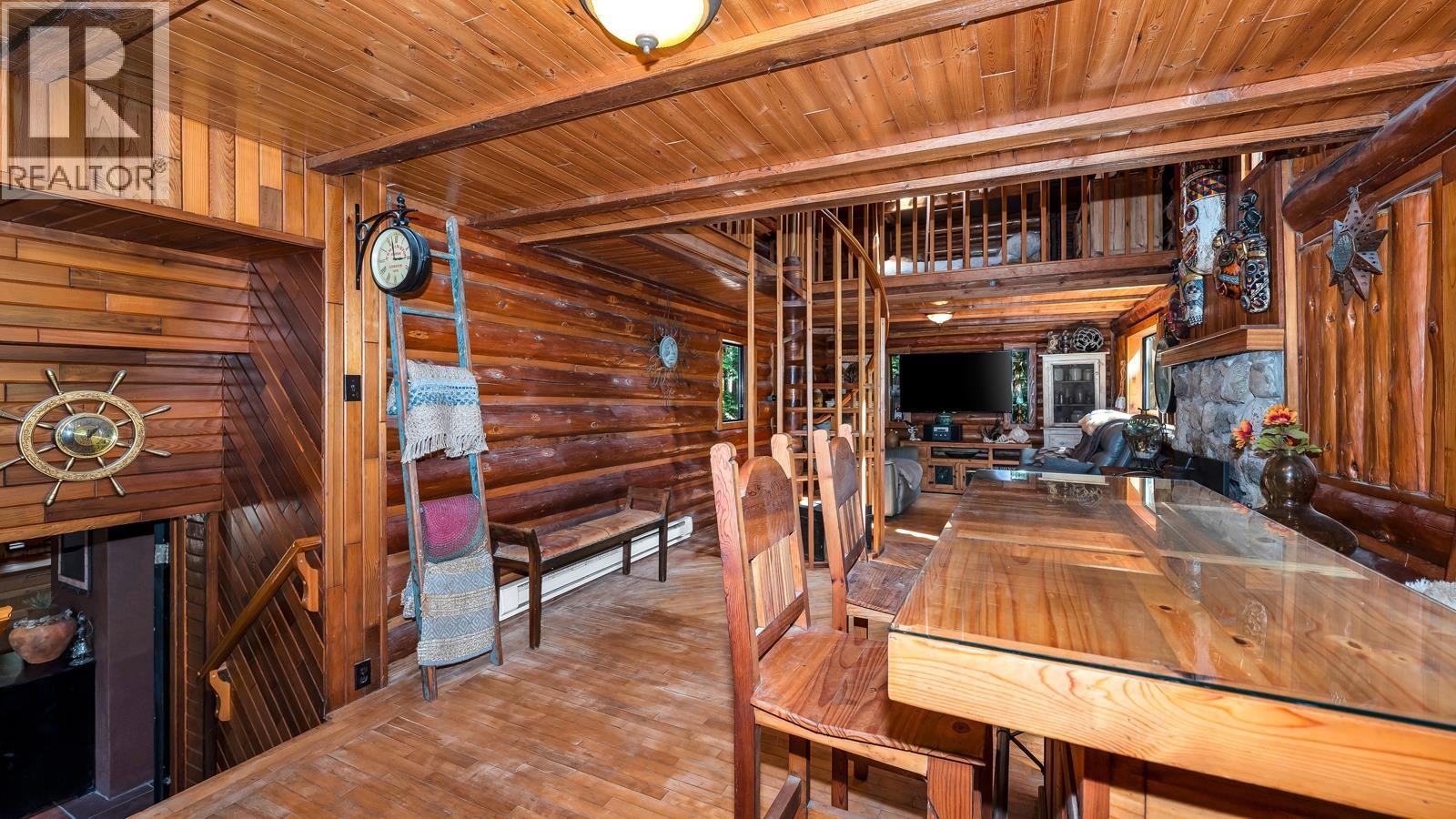 604 Waugh Road, Mayne Island, British Columbia  V0N 2J1 - Photo 8 - R3125432