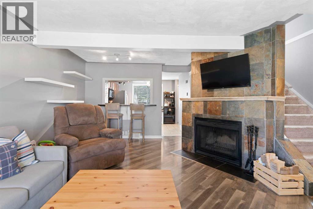 530 Woodbine Boulevard SW, Calgary, Alberta  T2W 5B3 - Photo 13 - A2312450