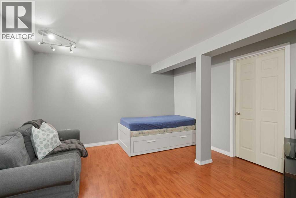 530 Woodbine Boulevard SW, Calgary, Alberta  T2W 5B3 - Photo 31 - A2312450