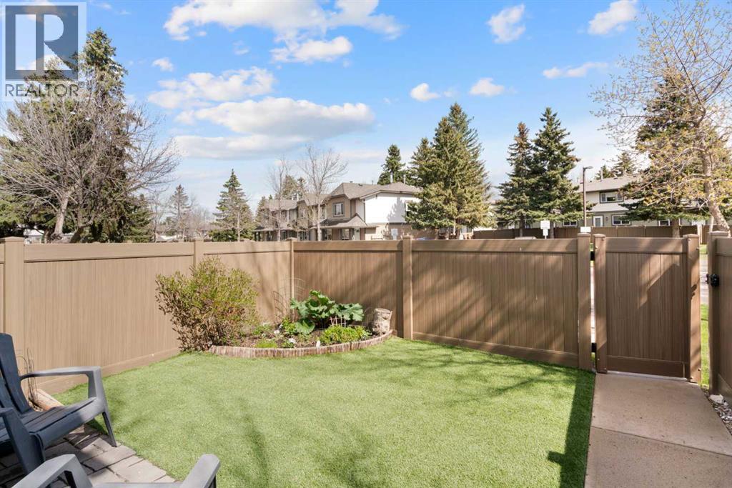530 Woodbine Boulevard SW, Calgary, Alberta  T2W 5B3 - Photo 36 - A2312450