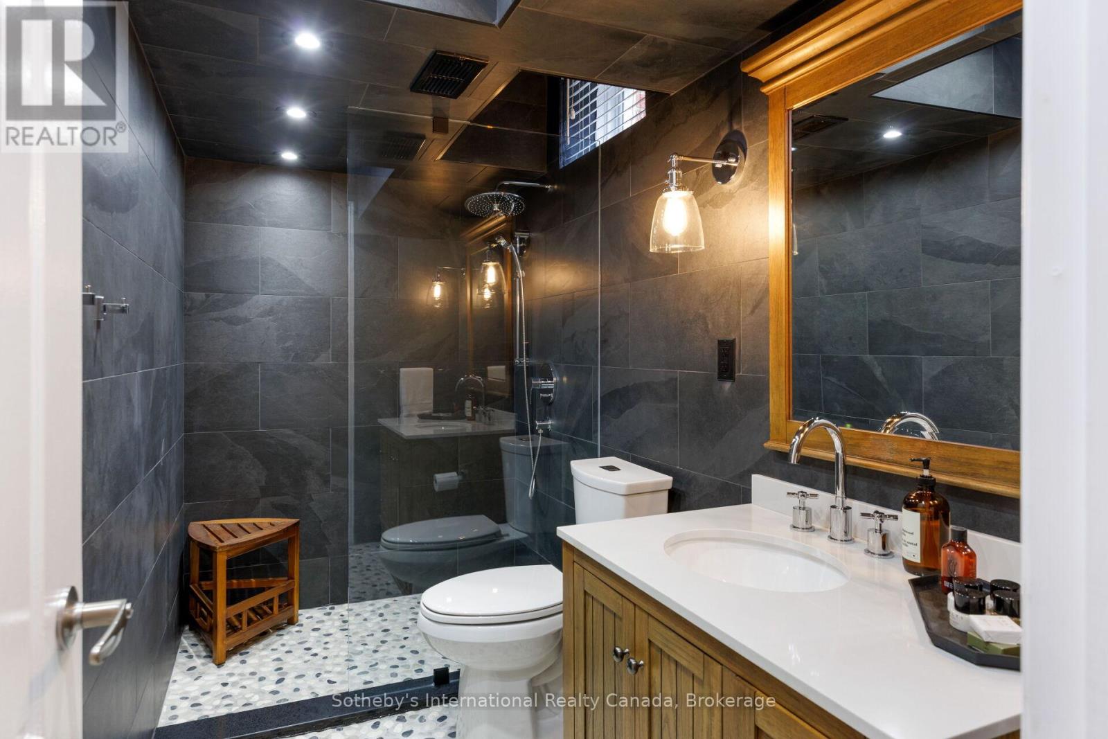 1437 Islington Avenue, Toronto, Ontario  M9A 3K8 - Photo 36 - W13146458