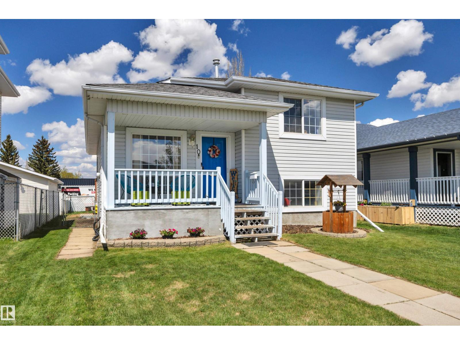 10 Campbell Rd, Leduc, Alberta  T9E 6S5 - Photo 2 - E4488675
