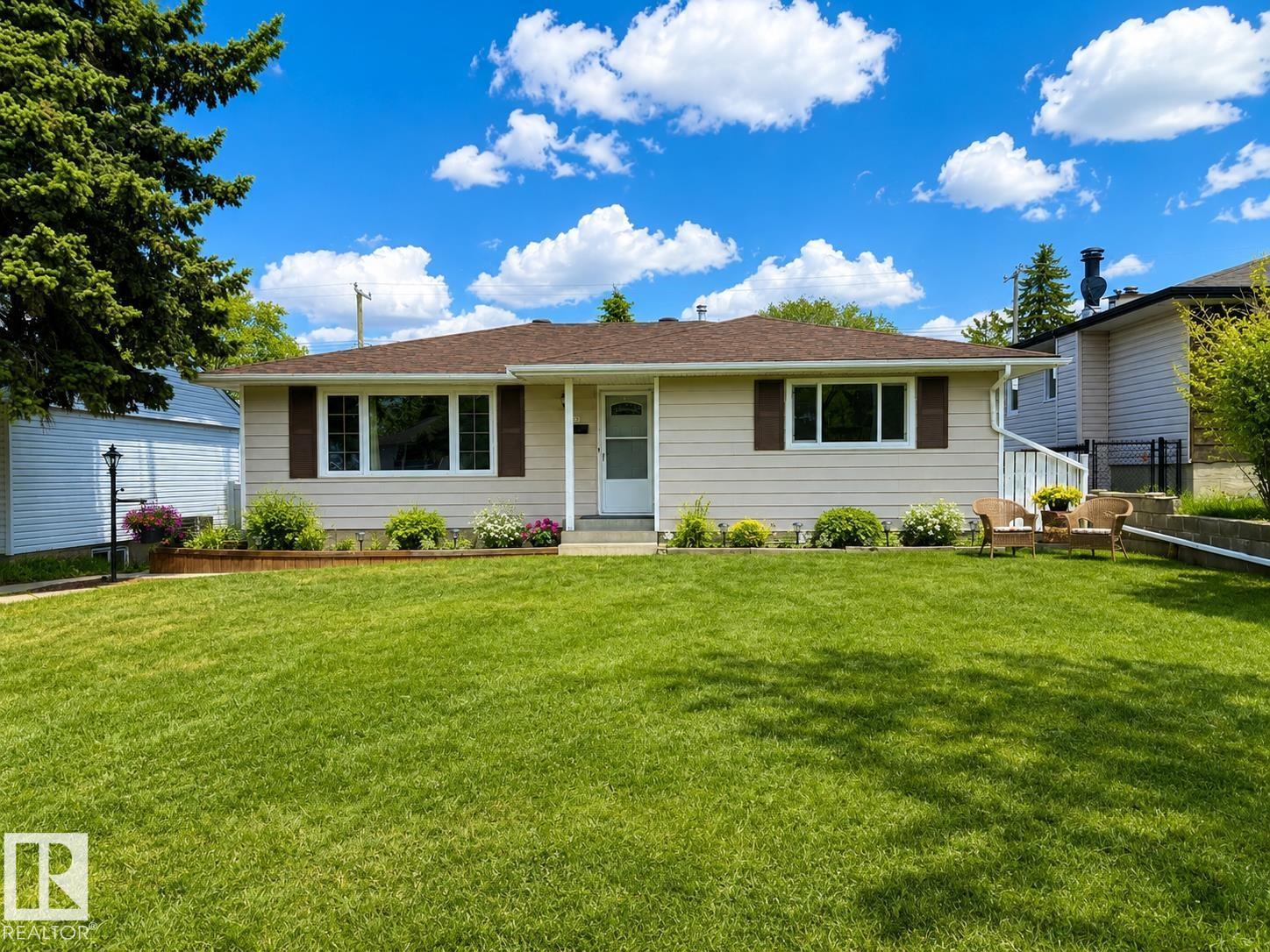 10807 52 ST NW, edmonton, Alberta
