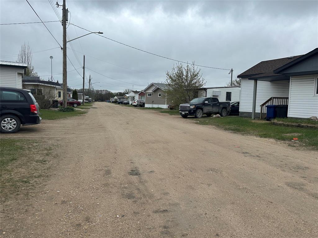 27 Cottonwood Trailer C Road, Grunthal, Manitoba R0A 0R0 - Photo 11 - 202610433