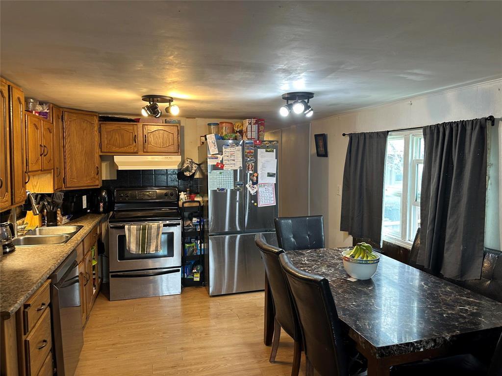 27 Cottonwood Trailer C Road, Grunthal, Manitoba R0A 0R0 - Photo 13 - 202610433