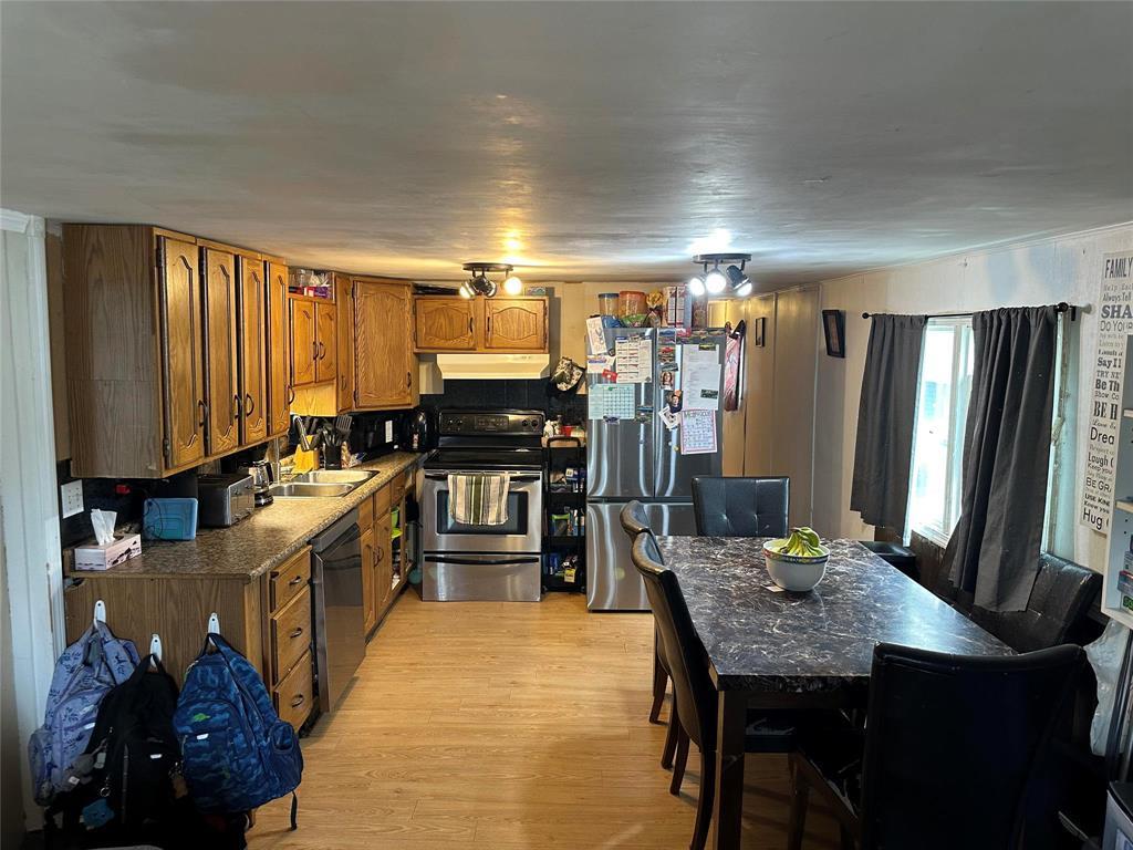 27 Cottonwood Trailer C Road, Grunthal, Manitoba R0A 0R0 - Photo 4 - 202610433