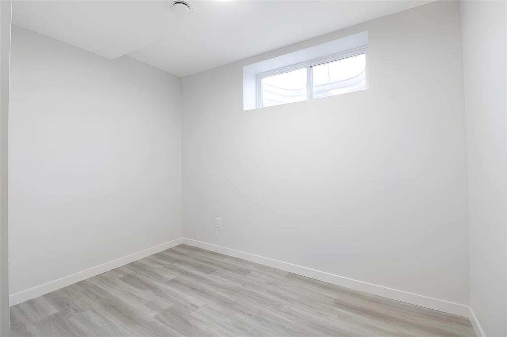 367 Cartesian Gate, Winnipeg, Manitoba  R2P 1W9 - Photo 19 - 202611063
