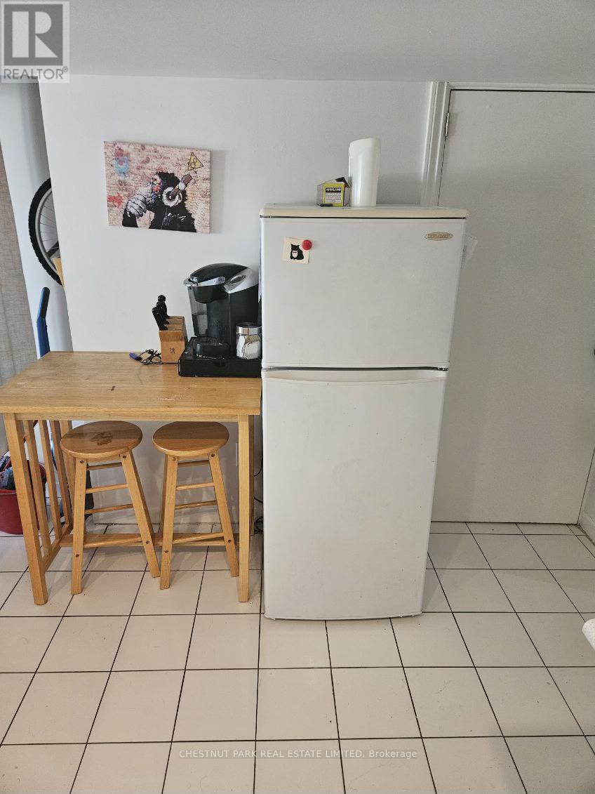 Lower - 10 Wroxeter Avenue, Toronto, Ontario M4K 1J6 - Photo 14 - E13137768