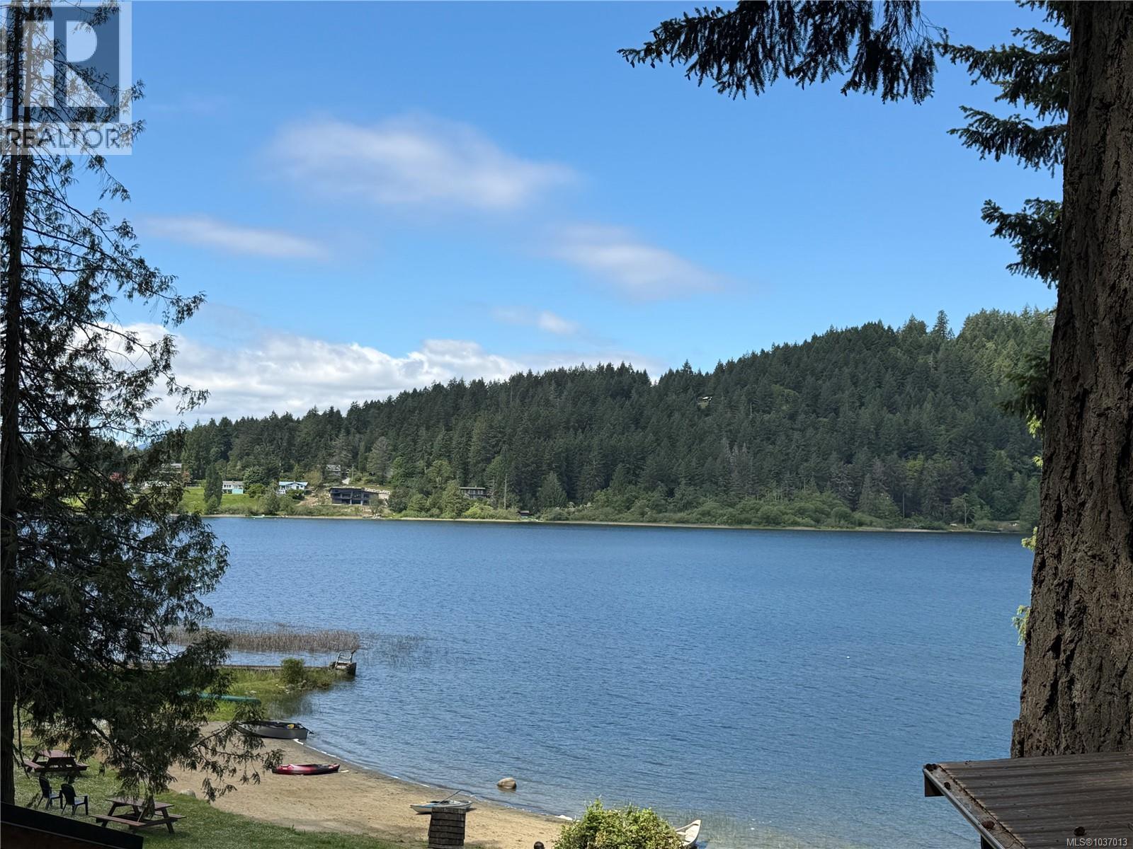 Cabin 3 1136 North End Rd, Salt Spring, British Columbia V8K 1M1 - Photo 1 - 1037013