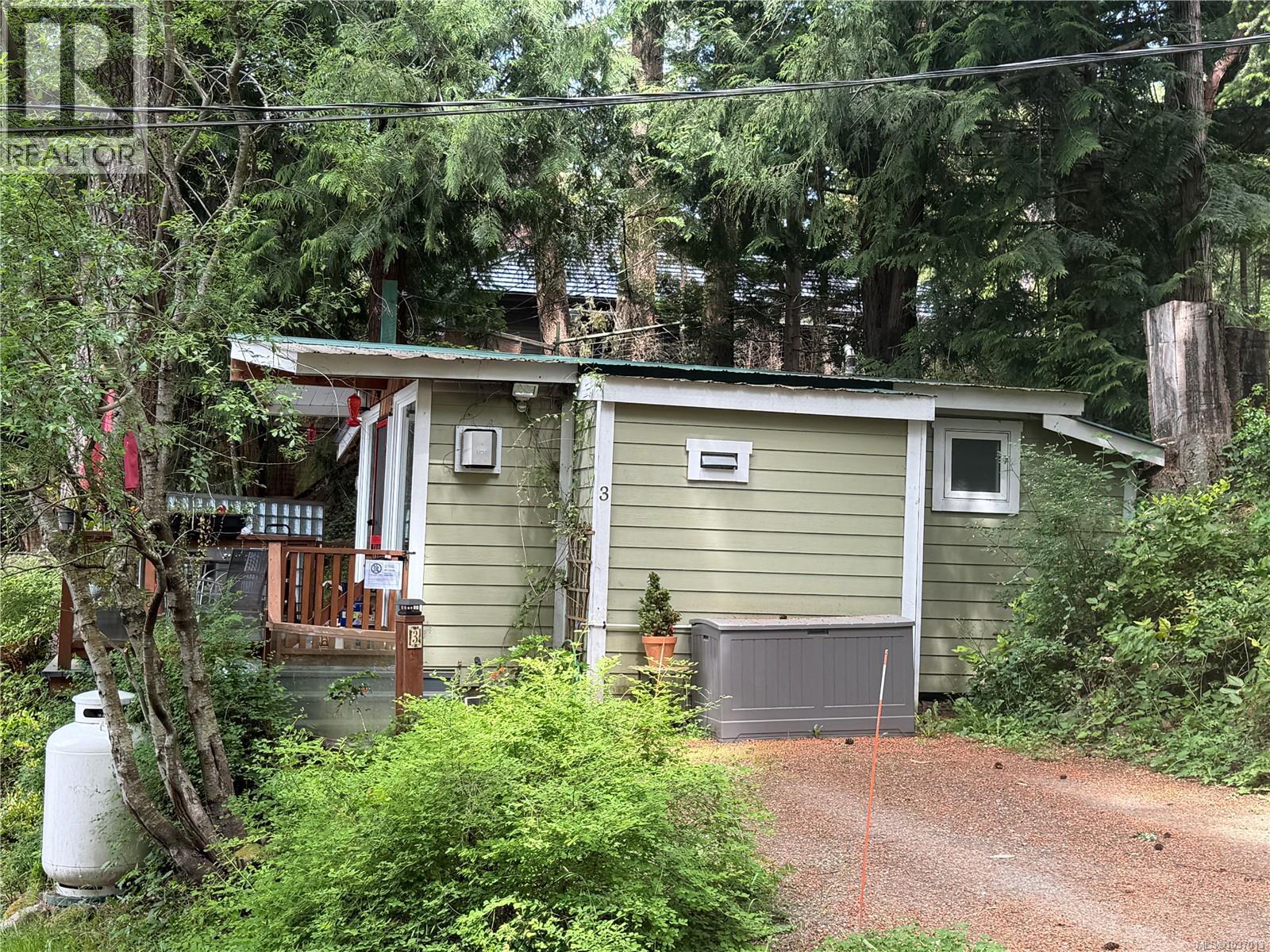 Cabin 3 1136 North End Rd, Salt Spring, British Columbia V8K 1M1 - Photo 2 - 1037013