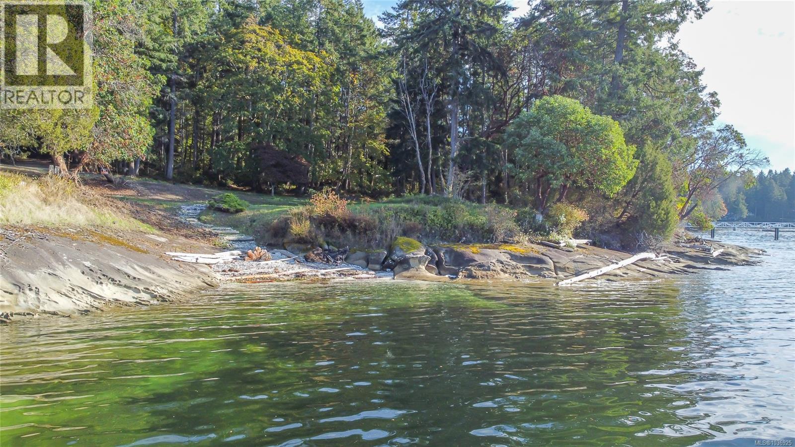 760 Sunset Dr, Salt Spring, British Columbia  V8K 1E7 - Photo 1 - 1036925