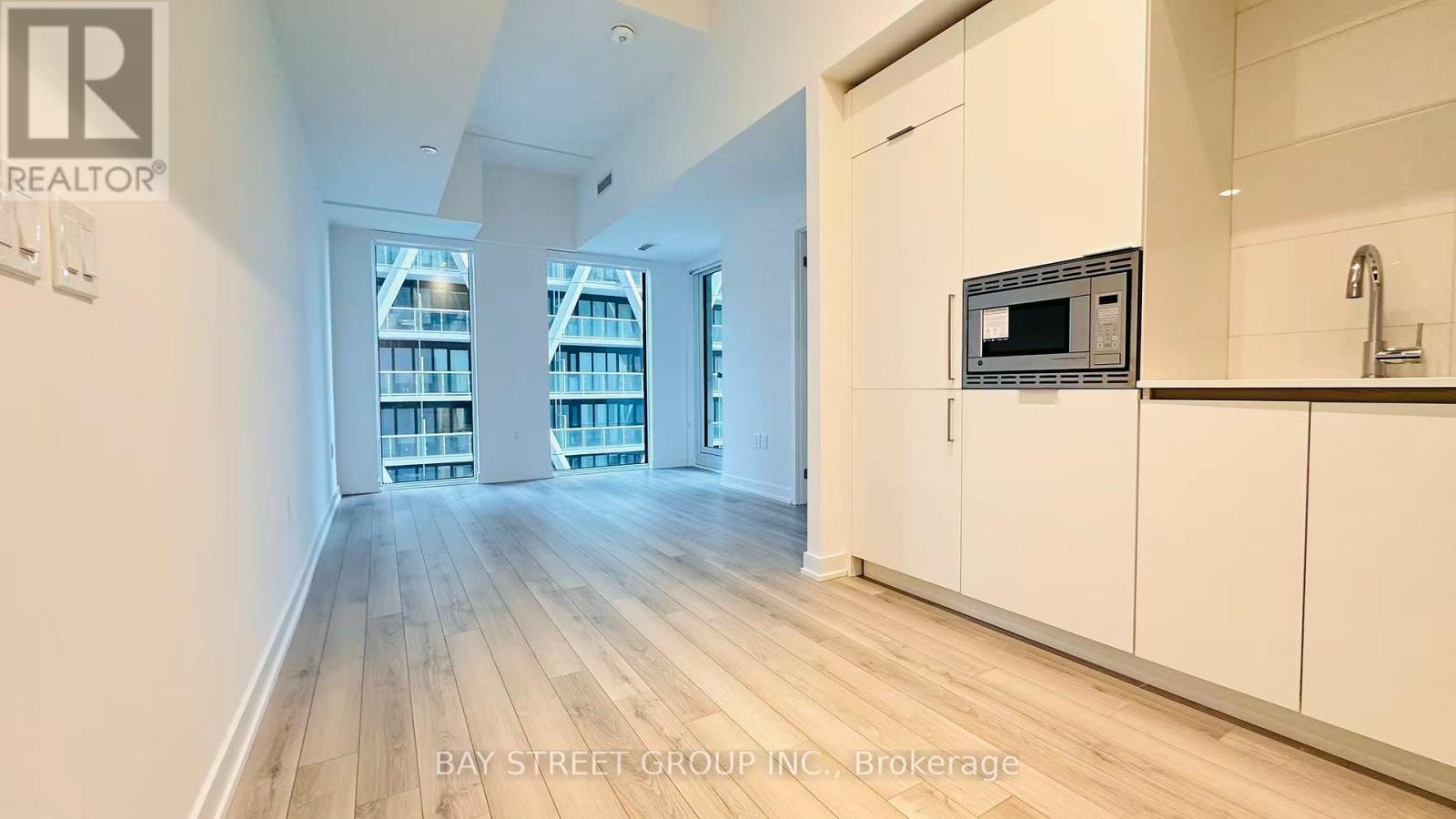 1105 - 238 Simco Street, Toronto, Ontario  M5T 0E2 - Photo 1 - C13147200