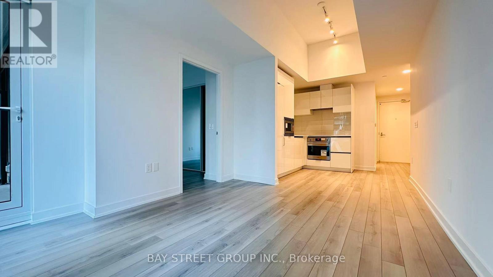 1105 - 238 Simco Street, Toronto, Ontario  M5T 0E2 - Photo 3 - C13147200