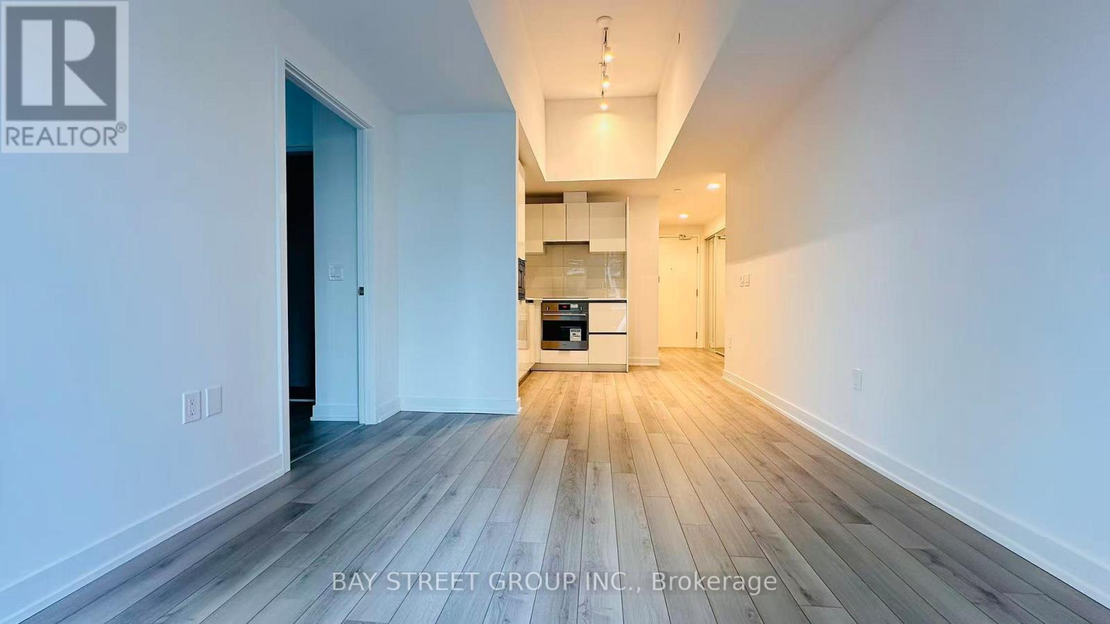 1105 - 238 Simco Street, Toronto, Ontario  M5T 0E2 - Photo 4 - C13147200