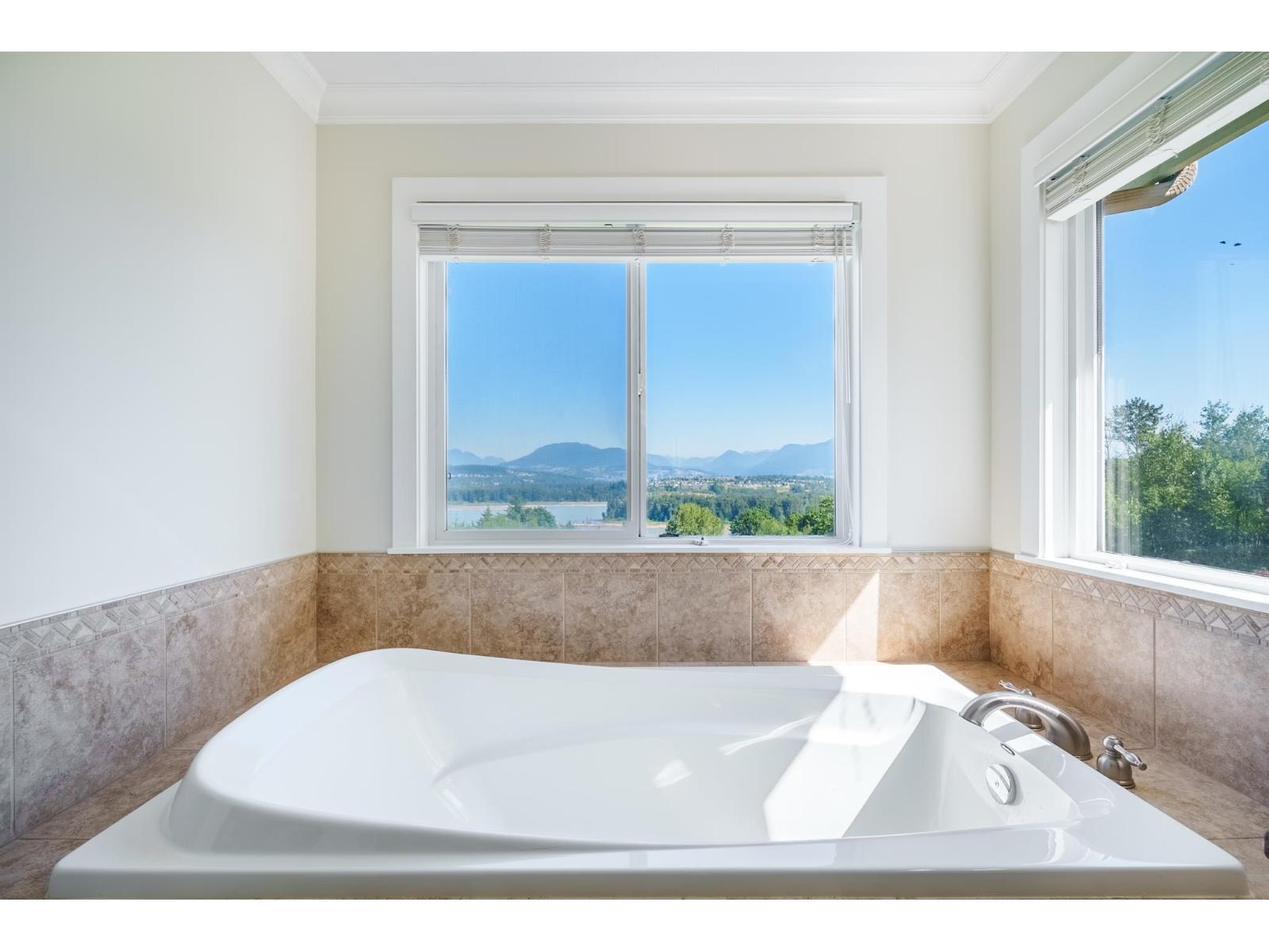 11397 154a Street, Surrey, British Columbia  V3R 2V7 - Photo 18 - R3125365