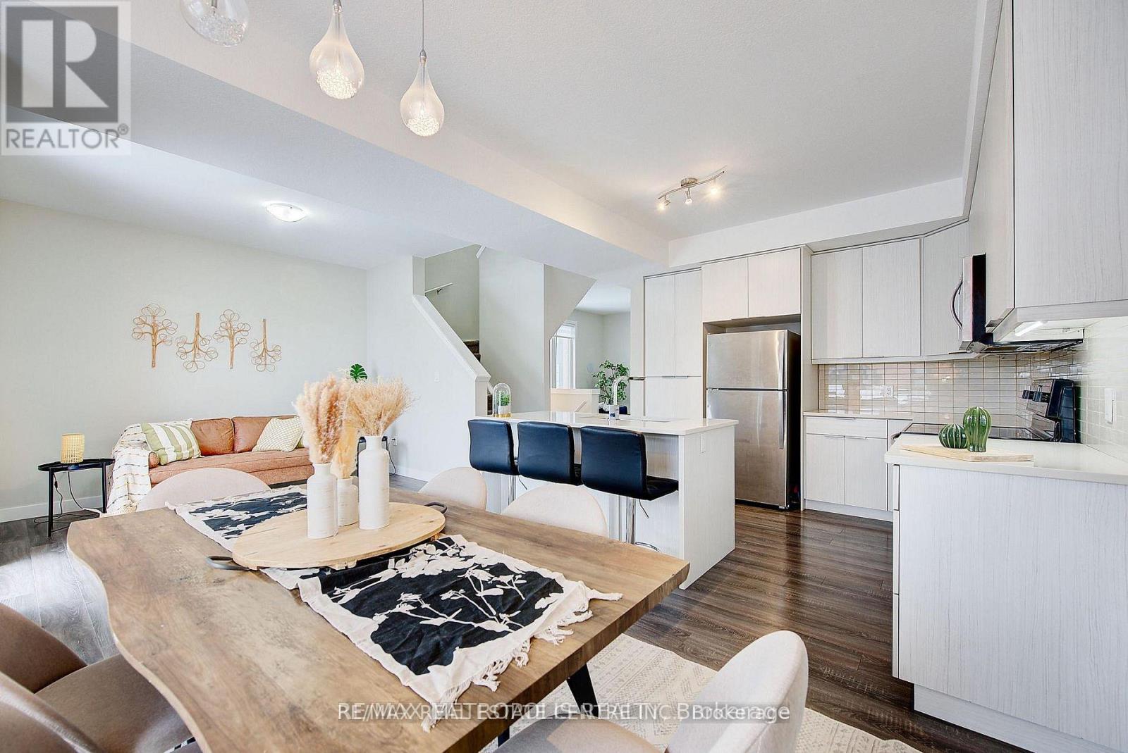 996 West Village Square, London North, Ontario N6H 0J7 - Photo 21 - X13147228