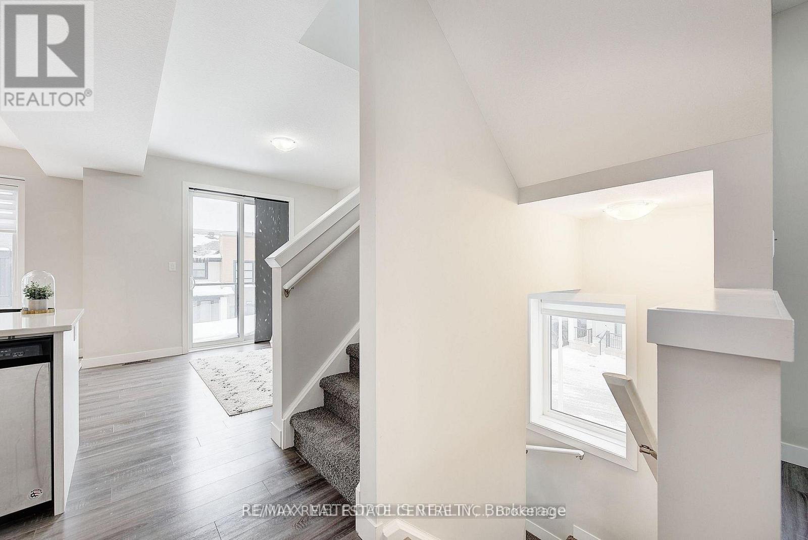 996 West Village Square, London North, Ontario N6H 0J7 - Photo 29 - X13147228