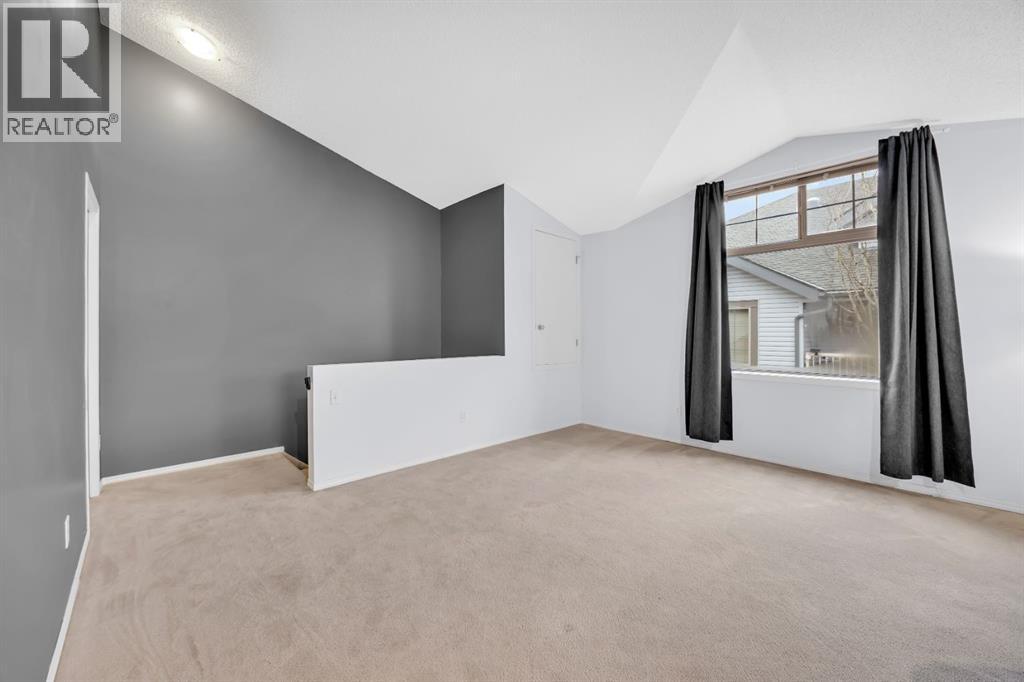 205, 27 Everridge Square SW, Calgary, Alberta T2Y 5J7 - Photo 3 - A2304305