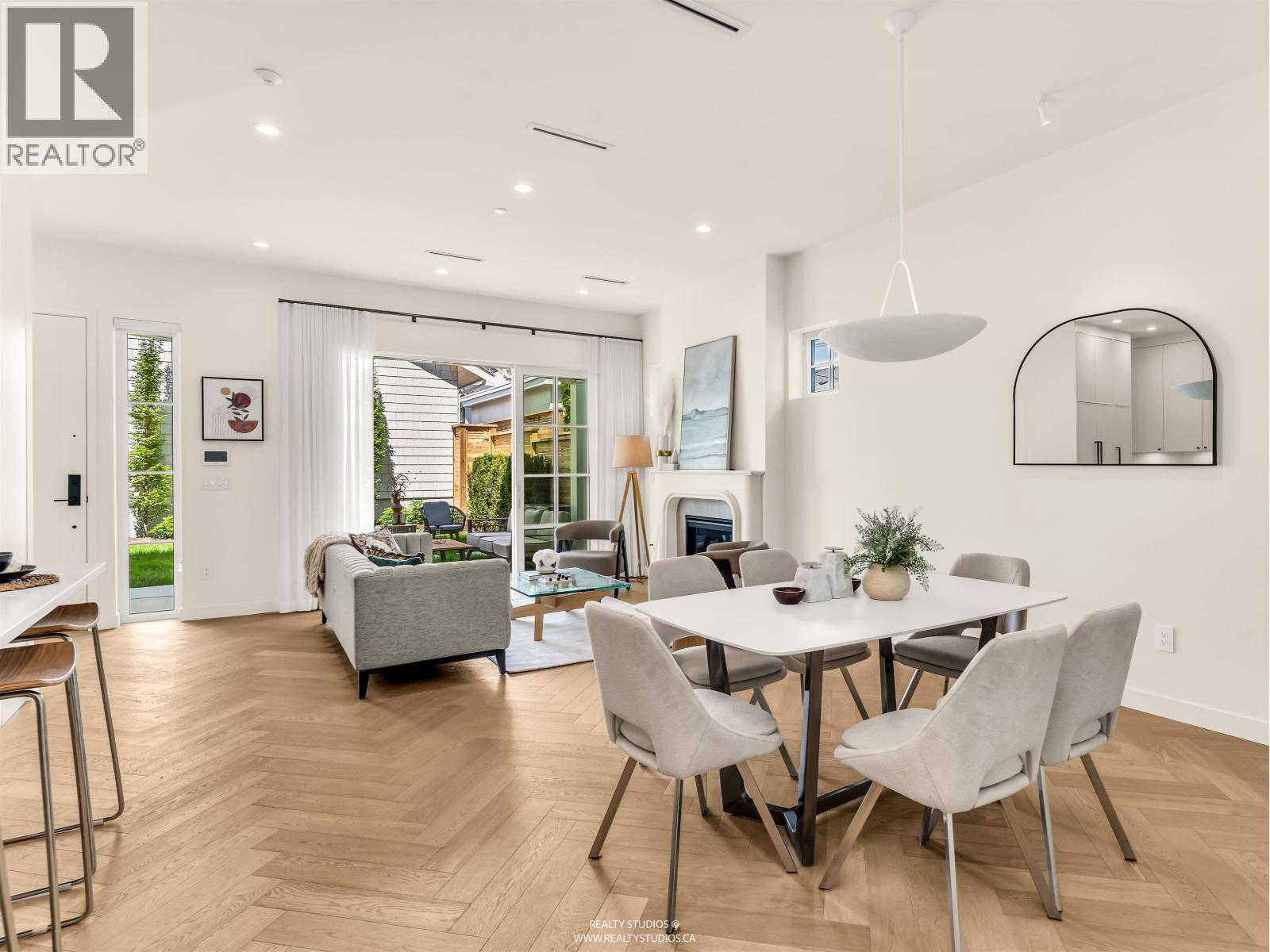 2 2043 W 45th Avenue, Vancouver, British Columbia  V6M 2H8 - Photo 17 - R3125471