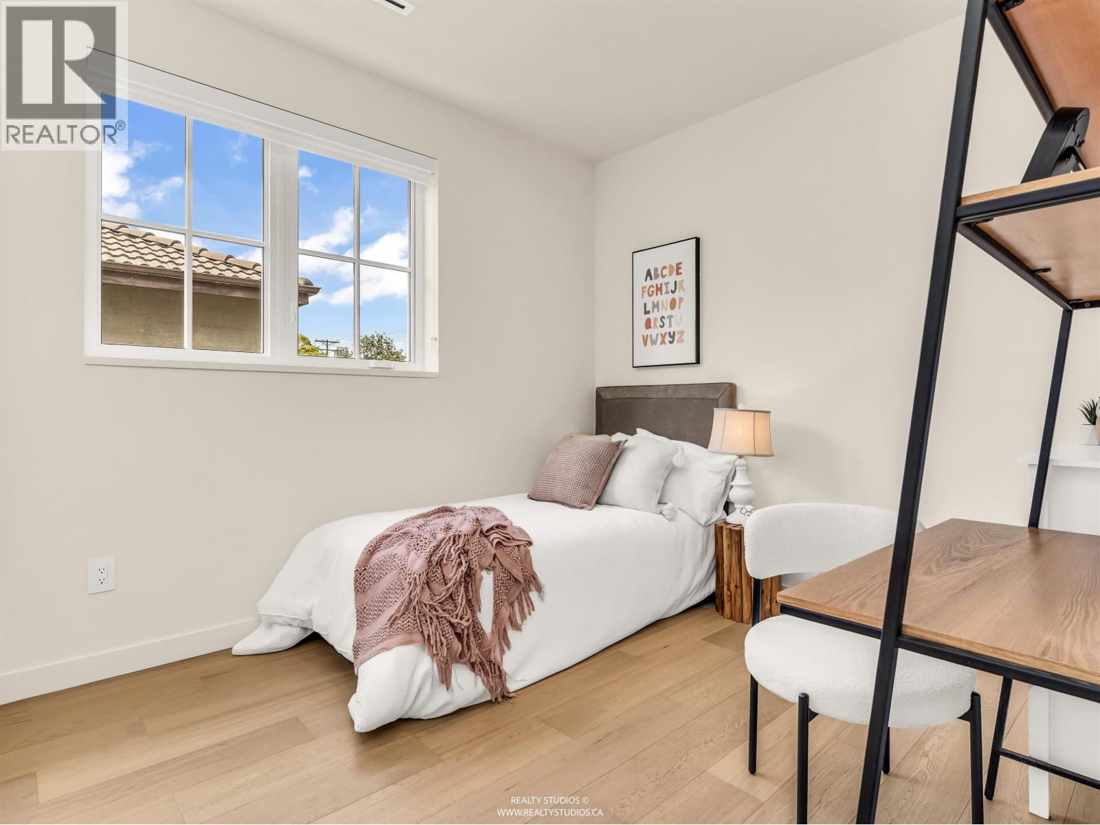 2 2043 W 45th Avenue, Vancouver, British Columbia  V6M 2H8 - Photo 28 - R3125471