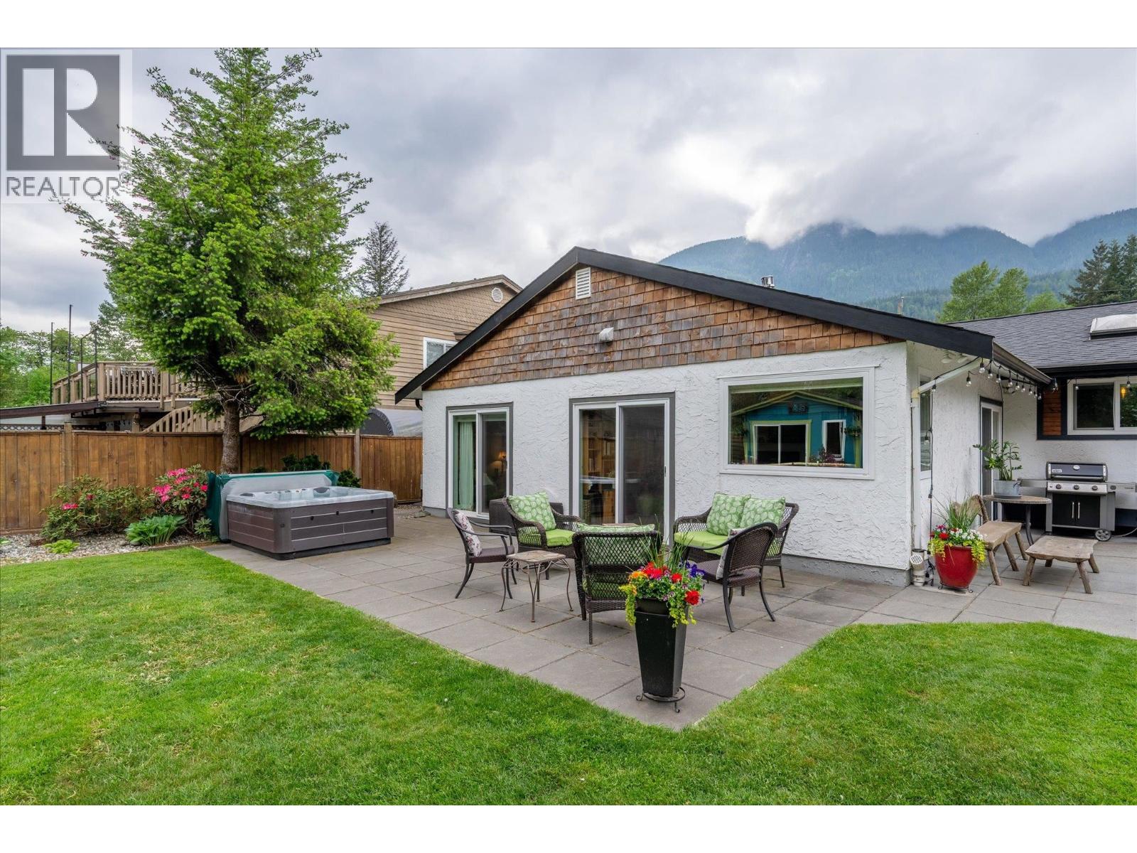 41562 Rod Road, Squamish, British Columbia  V0N 1H0 - Photo 31 - R3125477