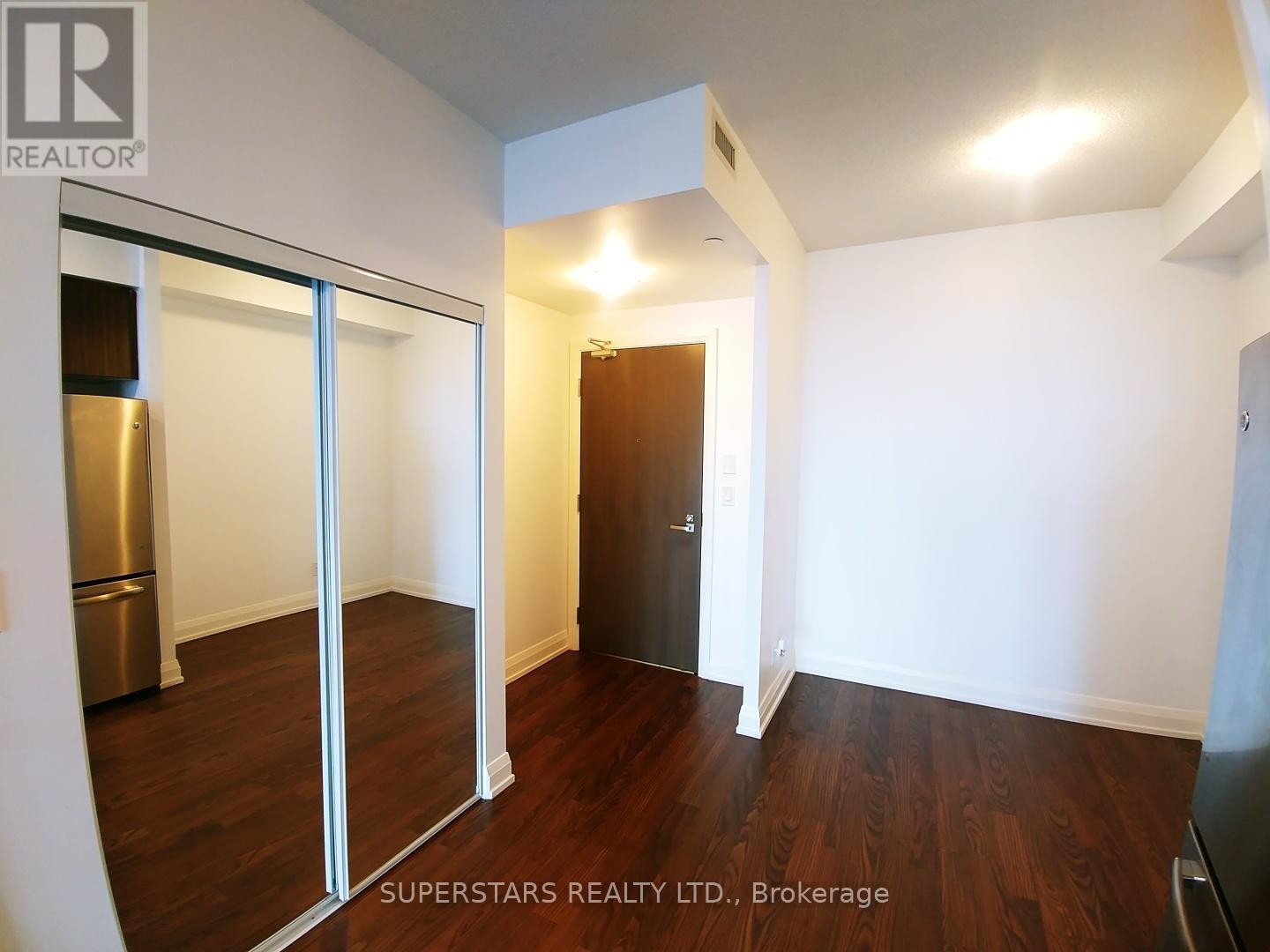2133 - 7161 Yonge Street, Markham, Ontario  L3T 0C8 - Photo 2 - N13147234