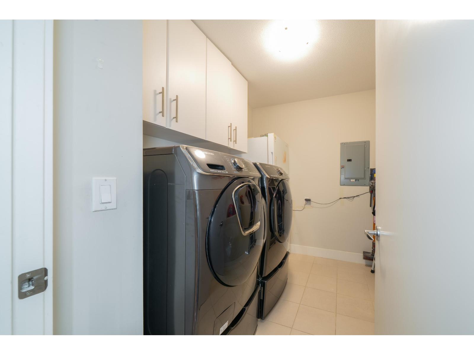 201 16477 64 Avenue, Surrey, British Columbia  V3S 6V7 - Photo 9 - R3125454