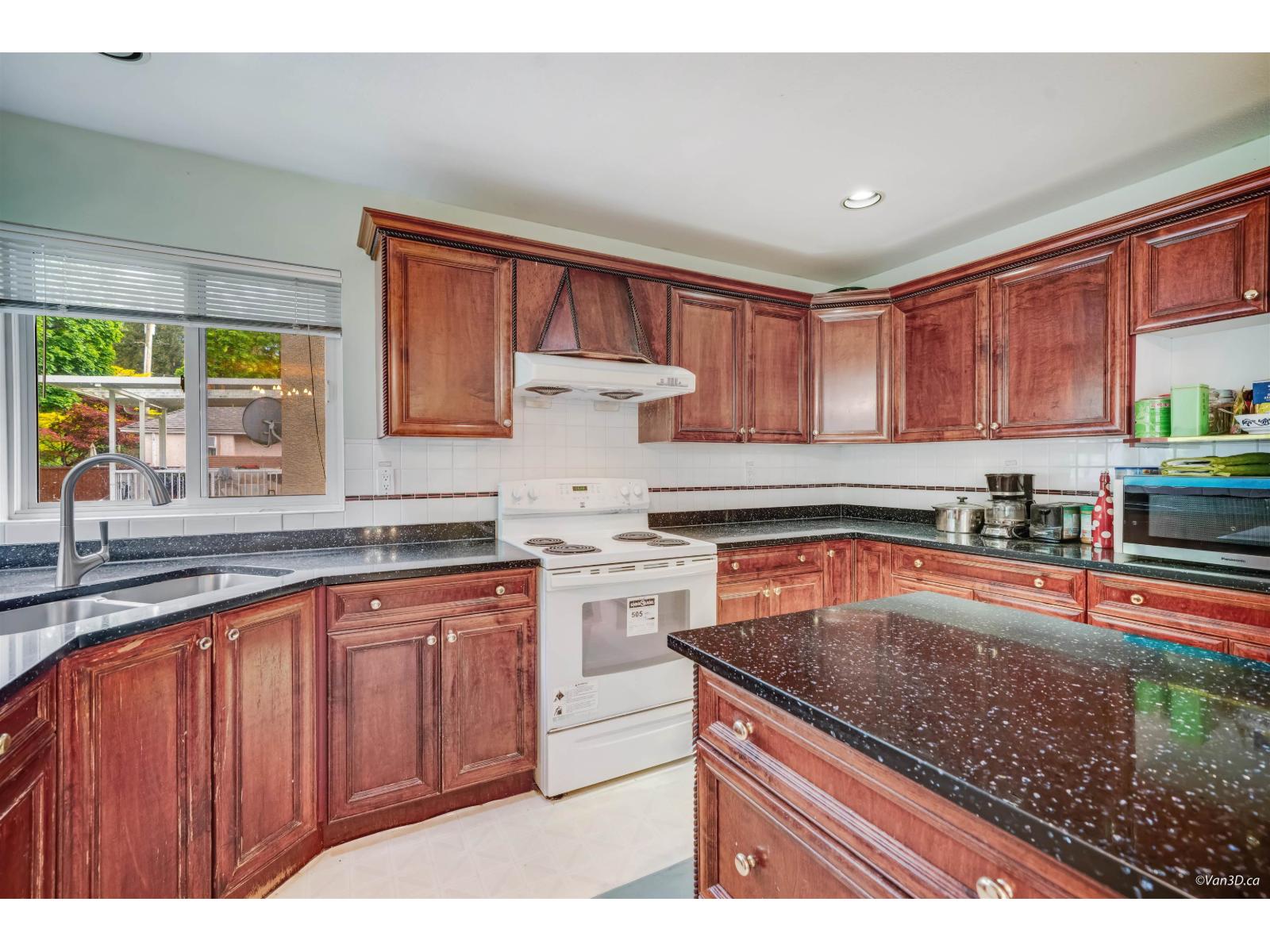11028 162a Street, Surrey, British Columbia  V4N 4S8 - Photo 11 - R3125222