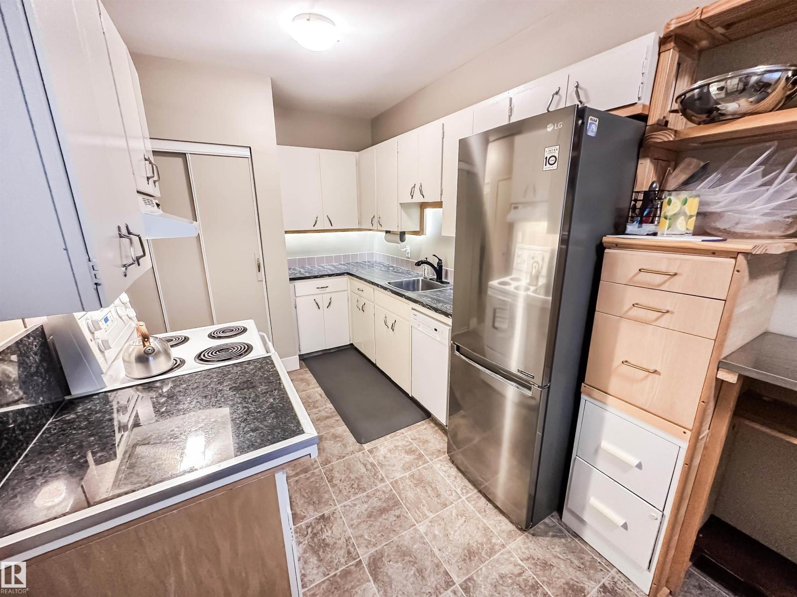 #3 8406 104 St Nw, Edmonton, Alberta  T6E 4G2 - Photo 15 - E4488685