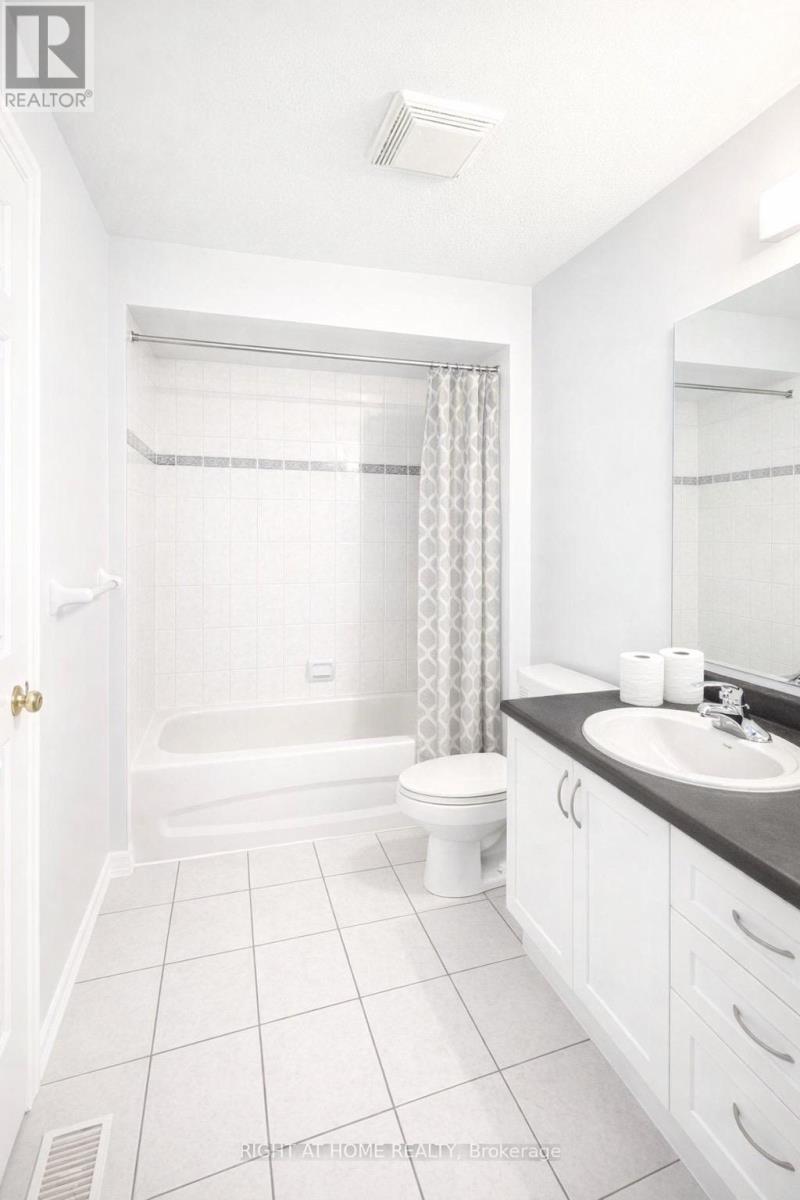 4721 Colombo Cres Crescent, Mississauga, Ontario  L5M 7R3 - Photo 14 - W13147240