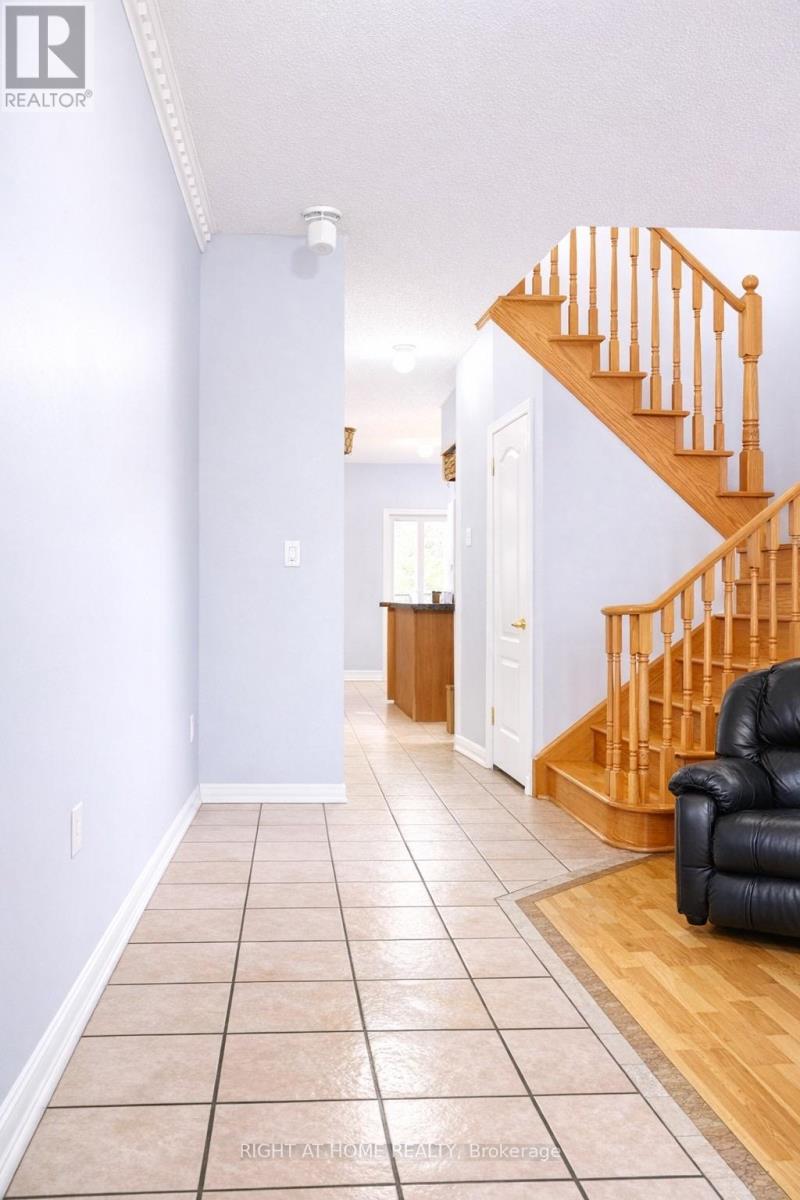 4721 Colombo Cres Crescent, Mississauga, Ontario  L5M 7R3 - Photo 5 - W13147240