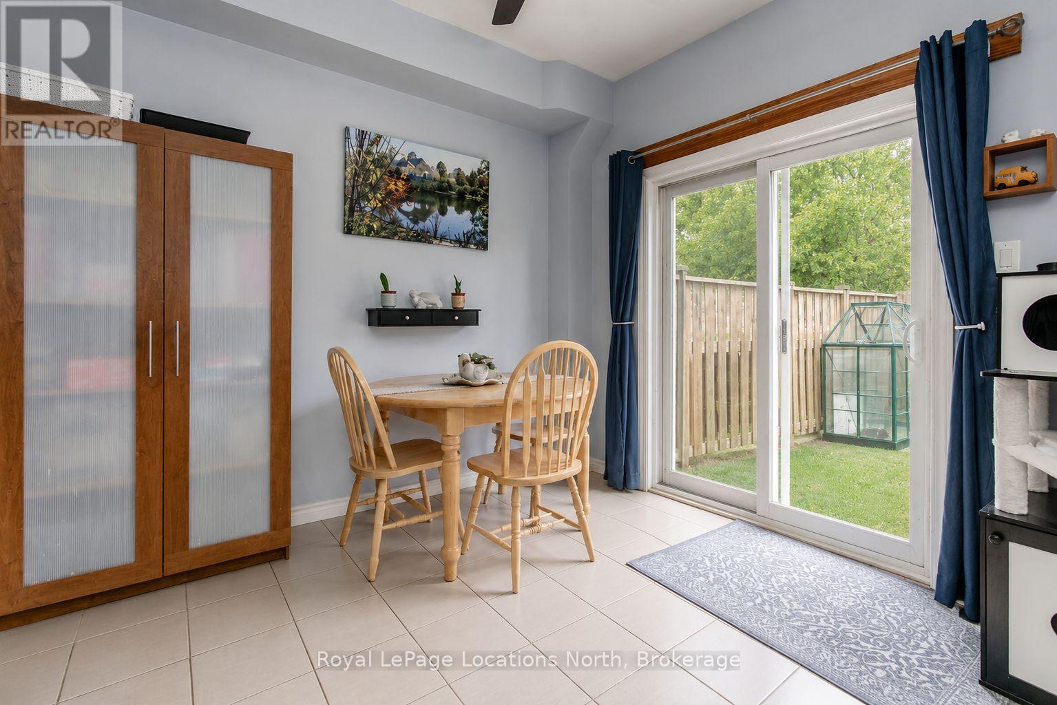 16 Arcadia Road, Wasaga Beach, Ontario  L9Z 3C7 - Photo 8 - S13086610