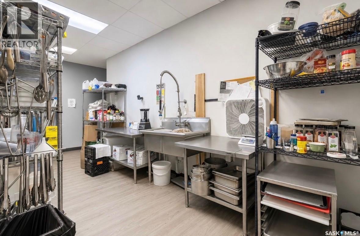 2545 Broad Street, Regina, Saskatchewan  S4P 0M9 - Photo 18 - SK036344
