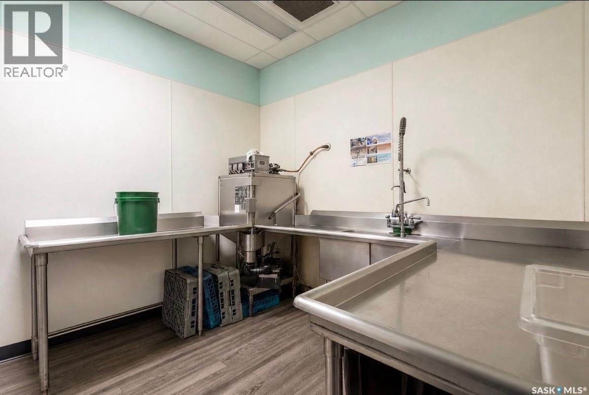 2545 Broad Street, Regina, Saskatchewan  S4P 0M9 - Photo 21 - SK036344