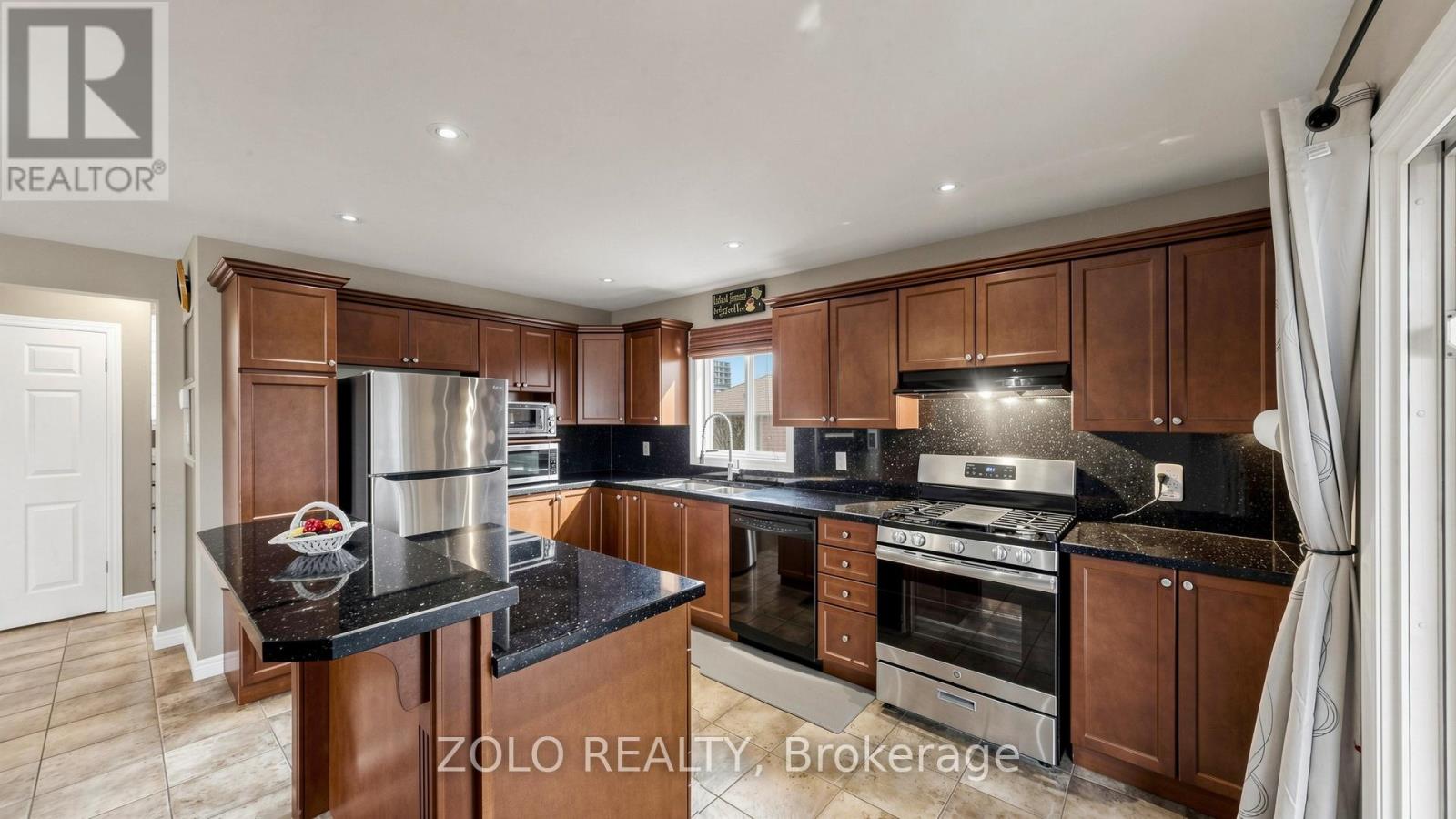 5 Gaal Court, Brantford, Ontario  N3T 6R4 - Photo 8 - X13147250