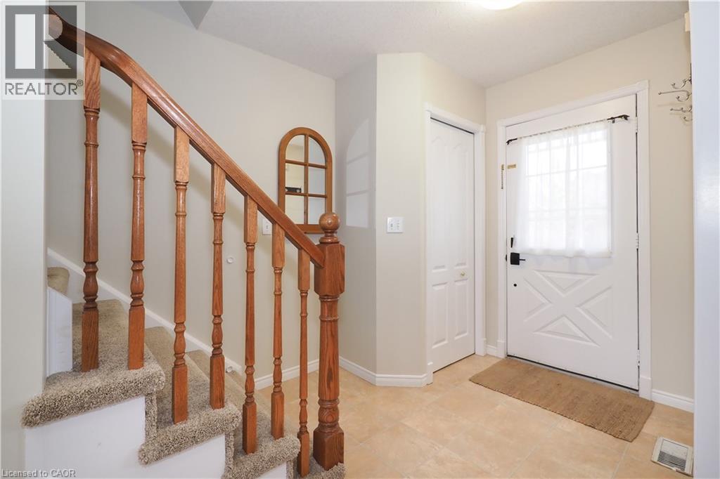 28 Bristow Creek Drive, Elmira, Ontario  N3B 3K6 - Photo 5 - 40828396