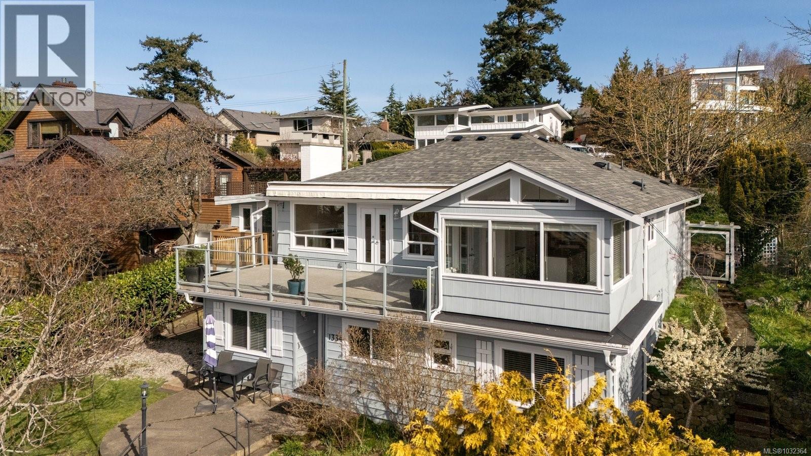 310 Windermere Pl, Victoria, British Columbia  V8S 3J3 - Photo 40 - 1032364